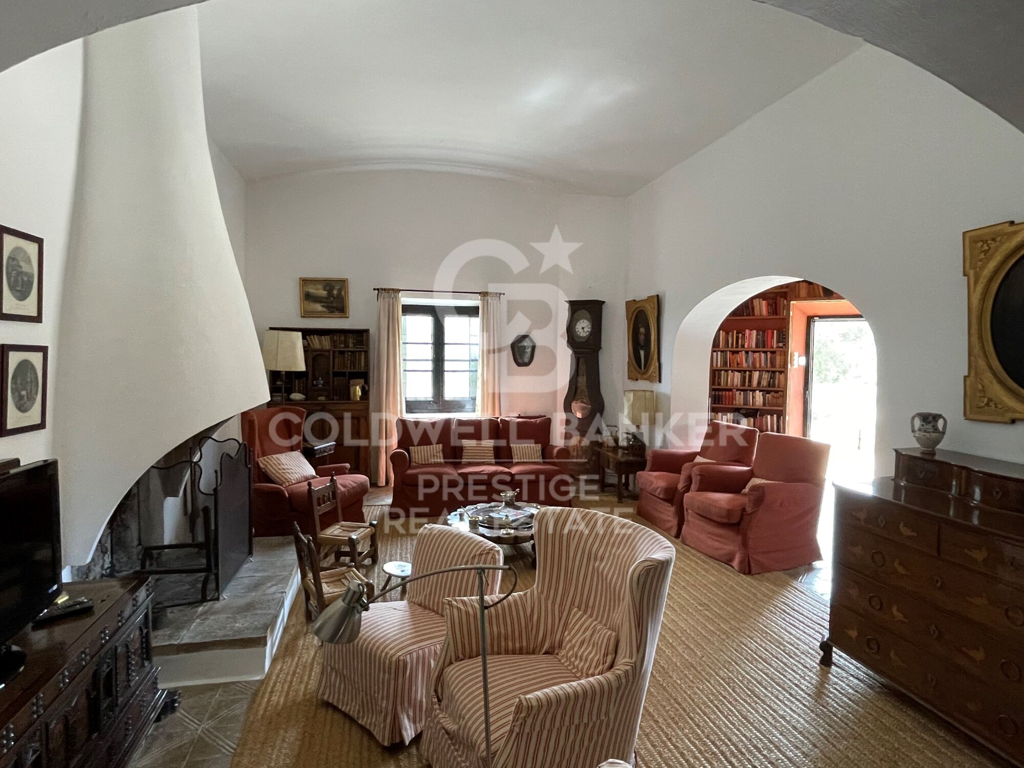 Catalan country estate for sale from the 13th century near Sitges