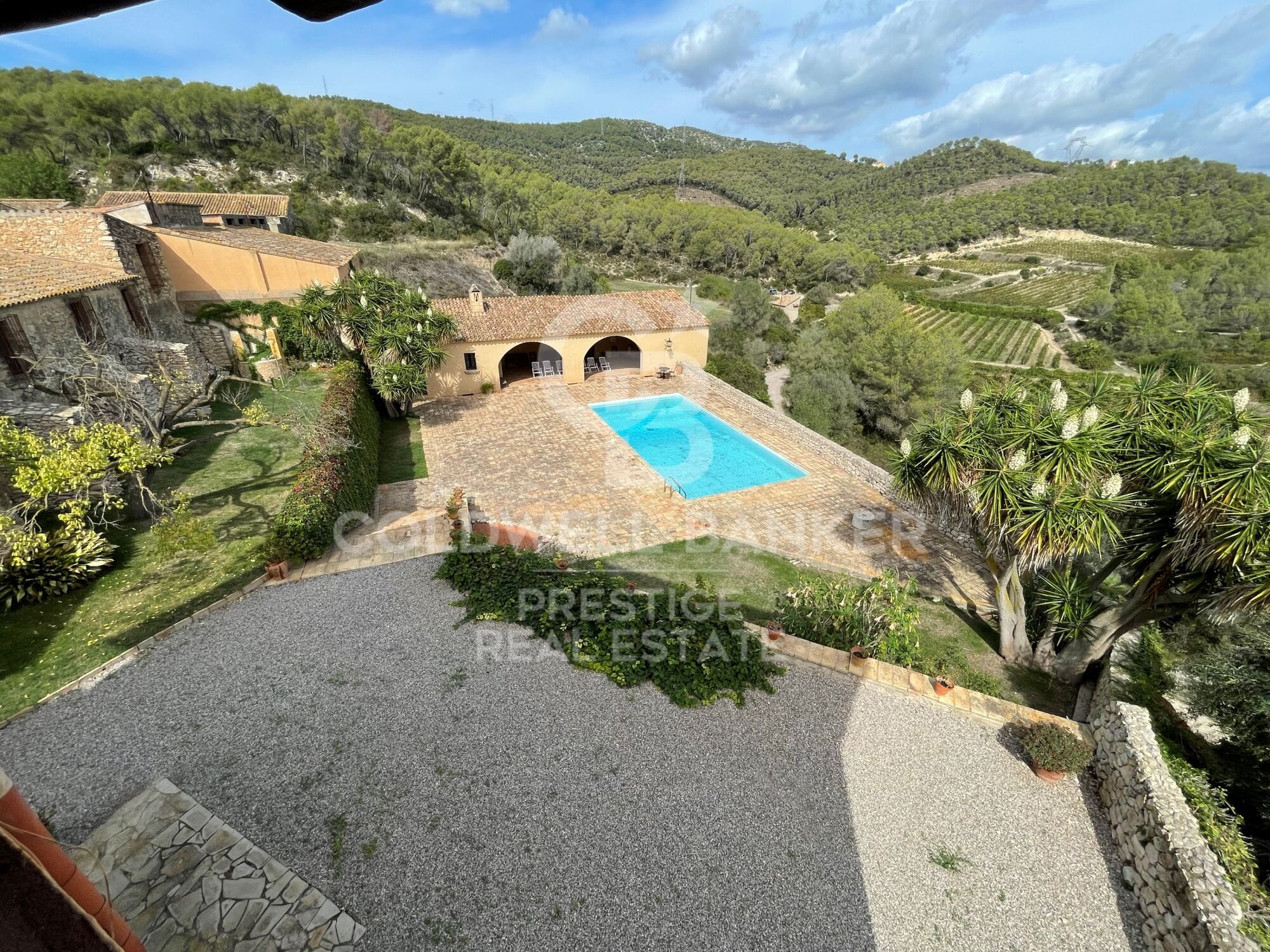 Catalan country estate for sale from the 13th century near Sitges