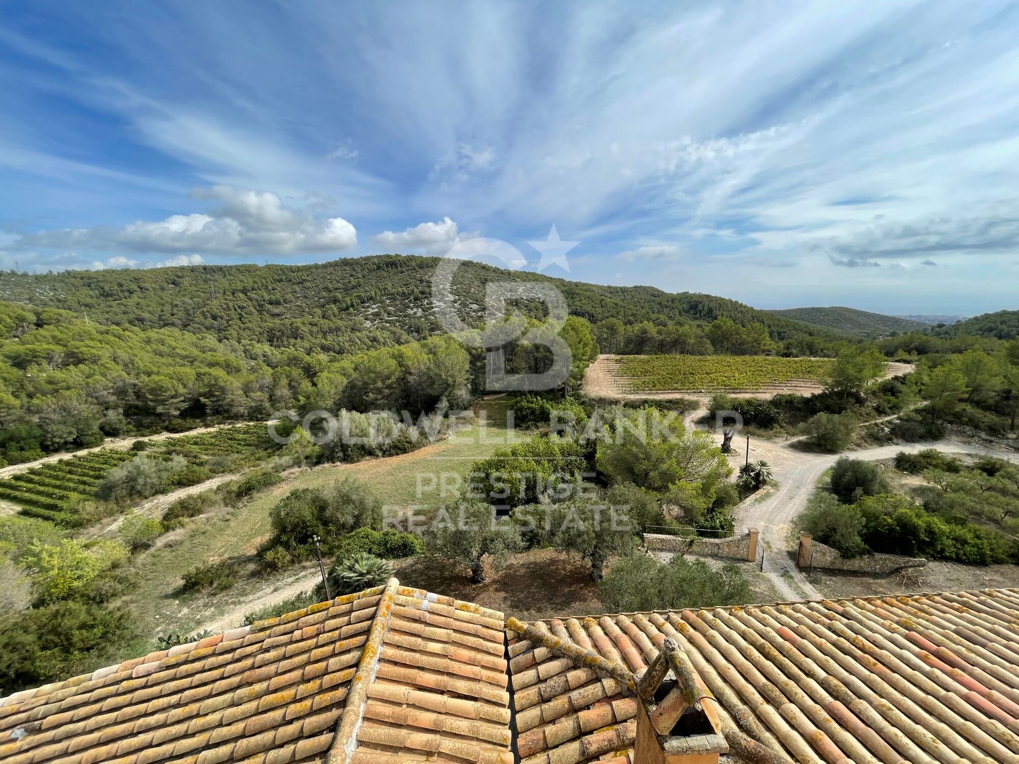 Catalan country estate for sale from the 13th century near Sitges