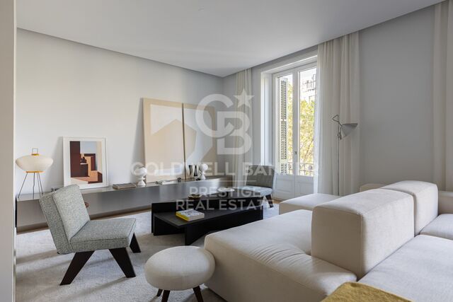 Luxurious 2 bedroom flat for sale in Passeig de Gràcia
