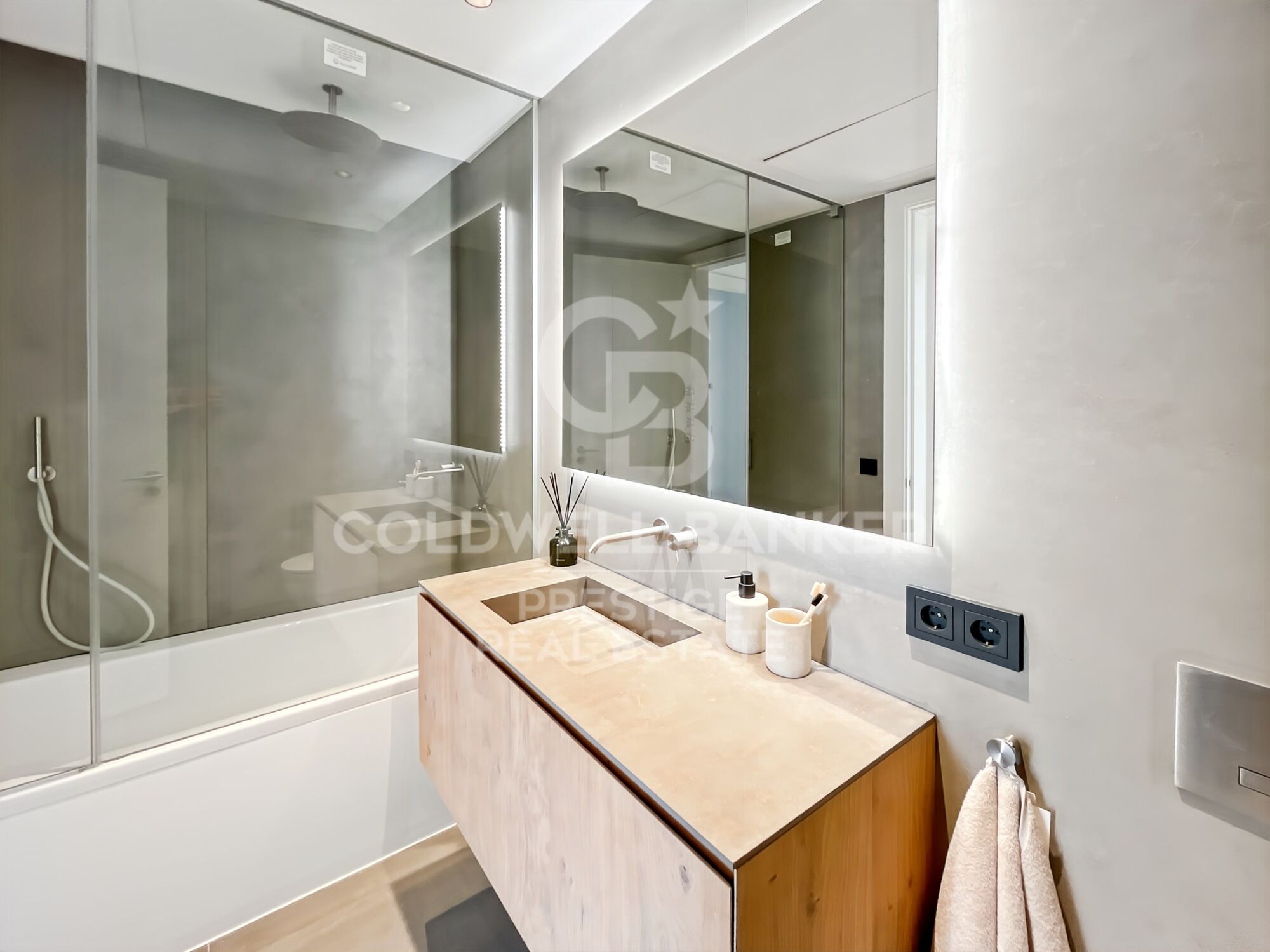 New build flat for sale in Paseo de Gracia