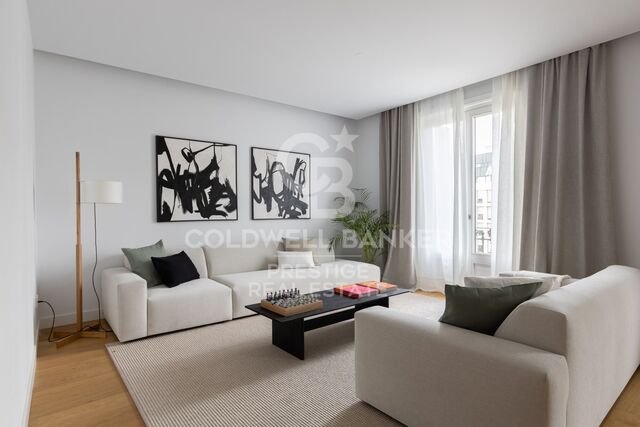 Luxury 3 or 4 bedroom flat for sale on the prestigious Paseo de Gracia