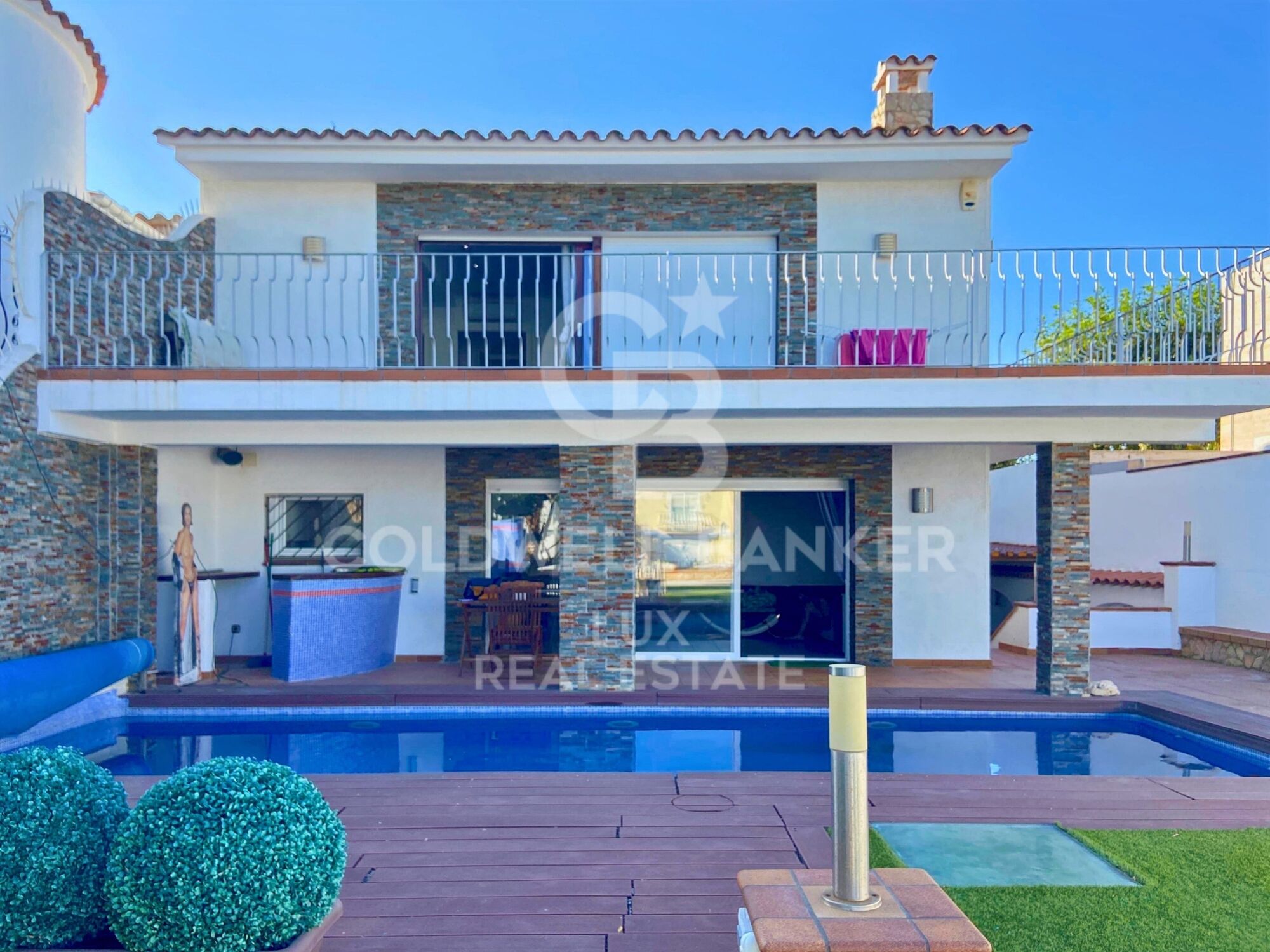 Unique luxury villa with 20m boat garage in Empuriabrava