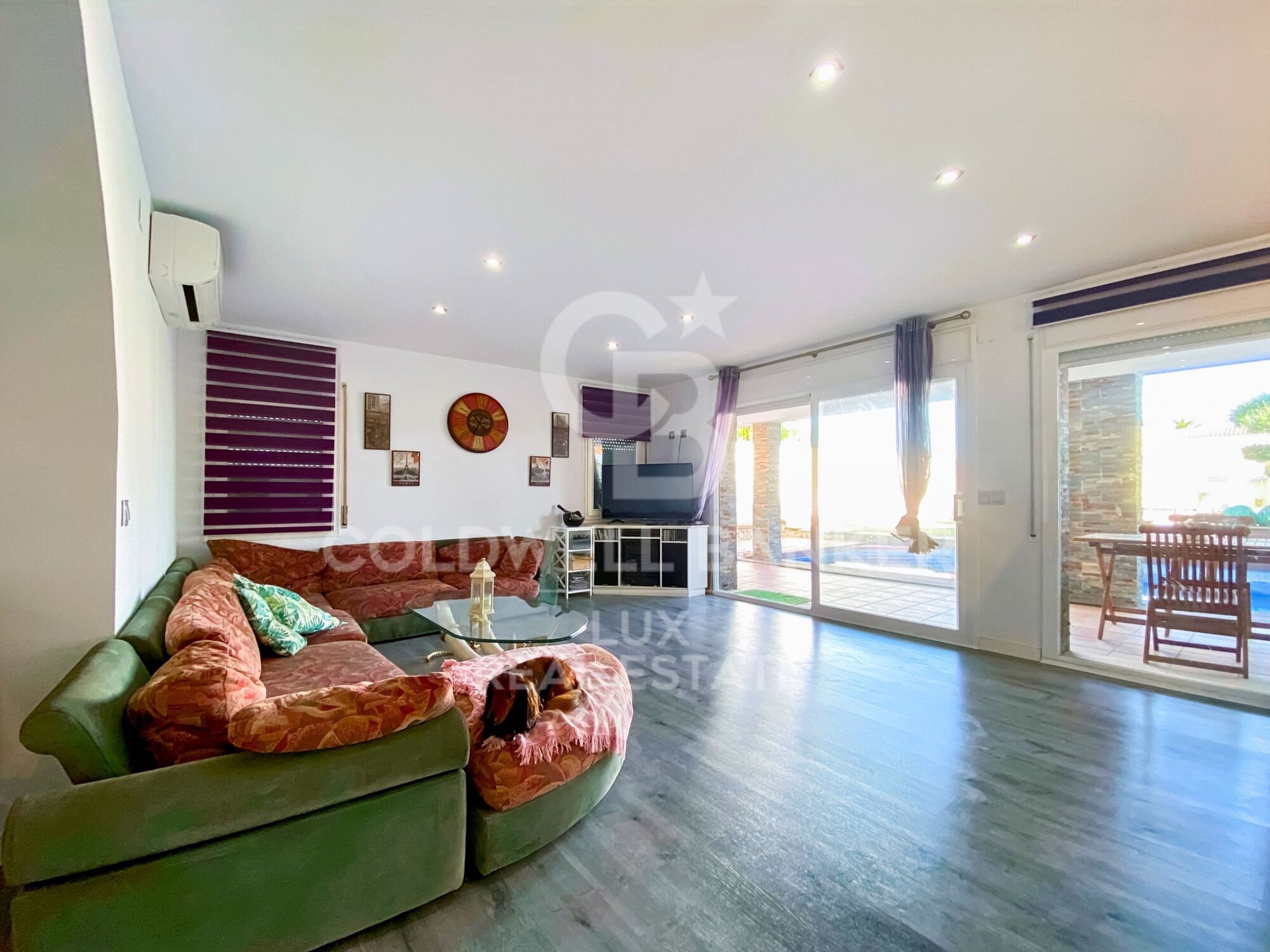 Unique luxury villa with 20m boat garage in Empuriabrava