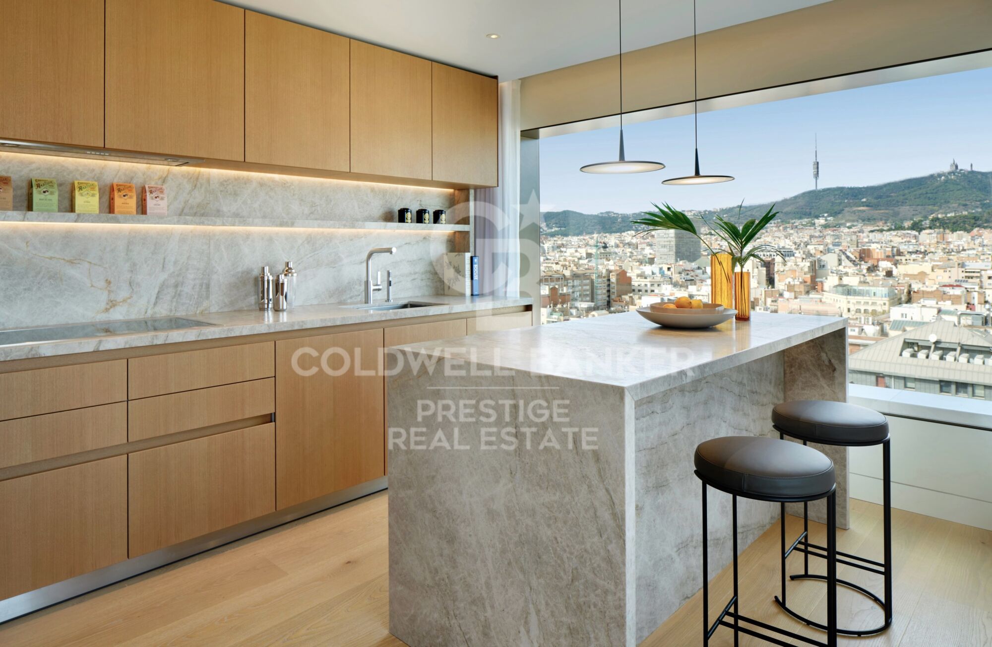 Two-bedroom flat and office for sale in Mandarin Oriental Residences