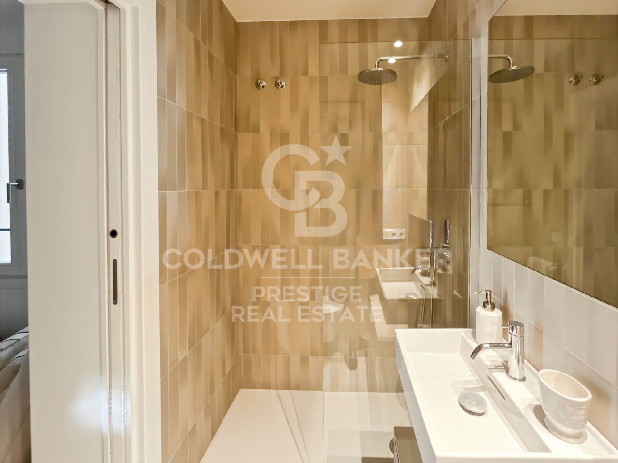 New development flat for sale in Rambla Cataluña