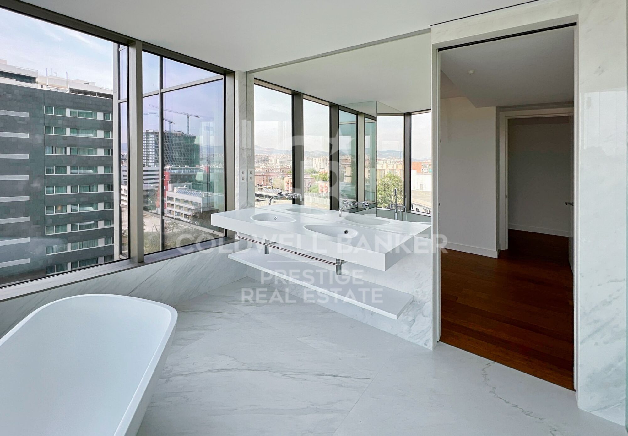 Newly built flat for sale with sea views