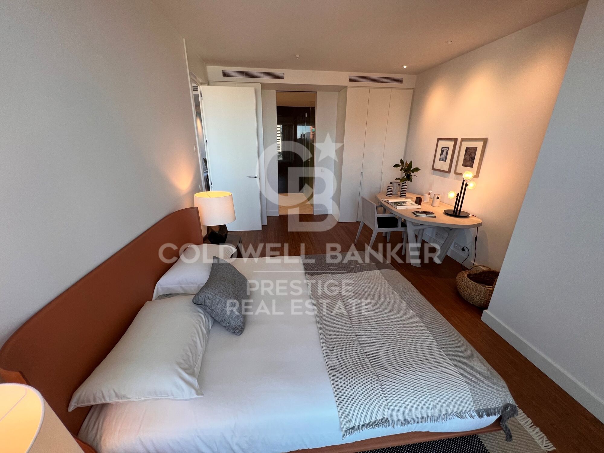 Flat for sale with large terrace in a 14th floor in Diagonal Mar