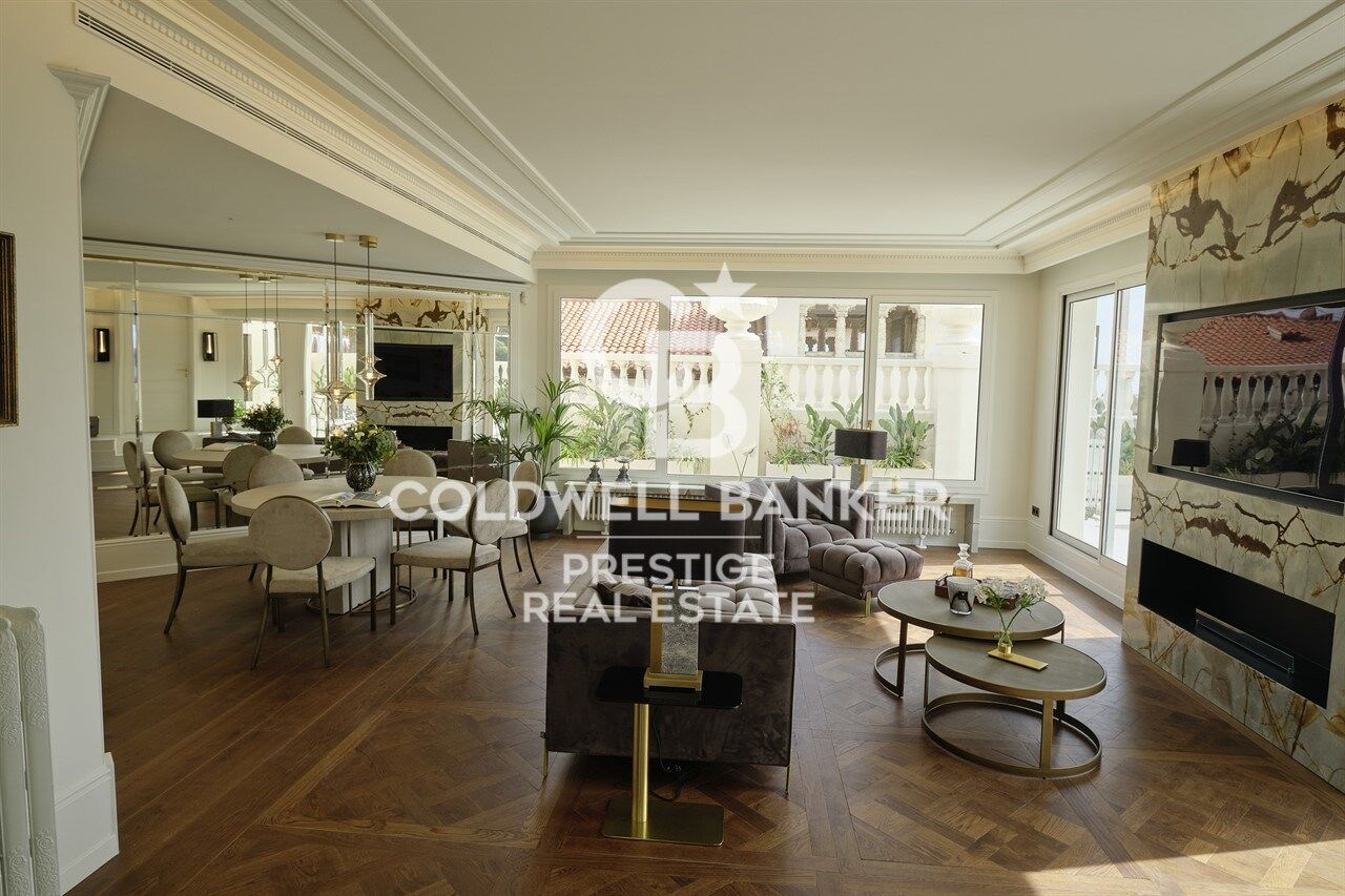 Penthouse for rent in Palacete Belle Epoque 1914 in the Tibidabo area