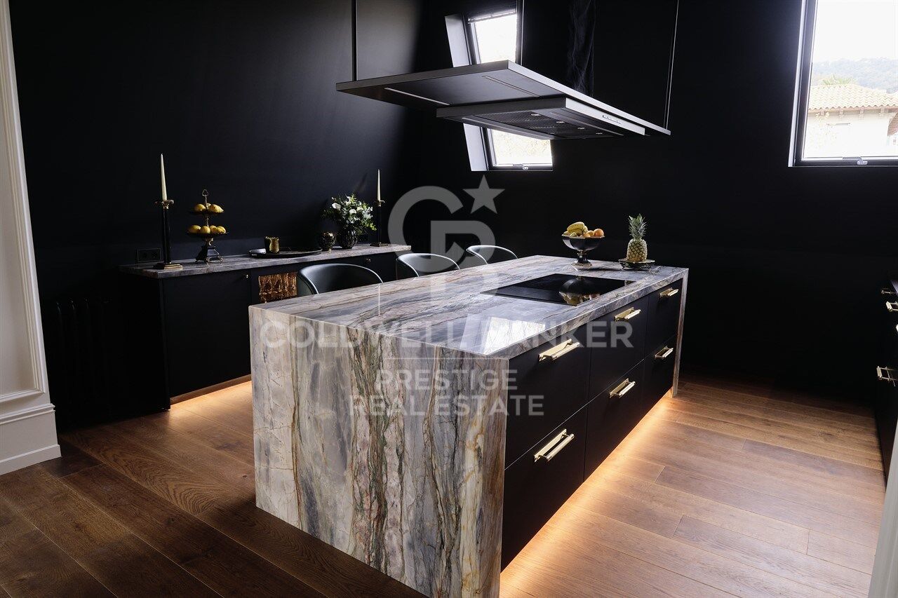 Penthouse for rent in Palacete Belle Epoque 1914 in the Tibidabo area