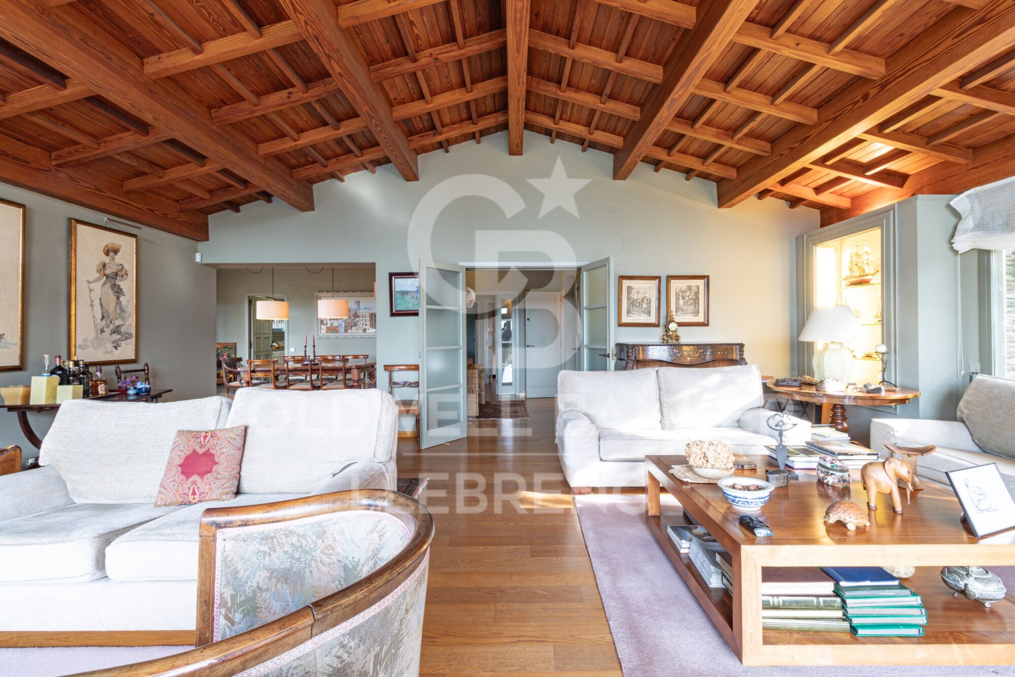 Beautiful house for sale in Vallvidrera with garden and pool