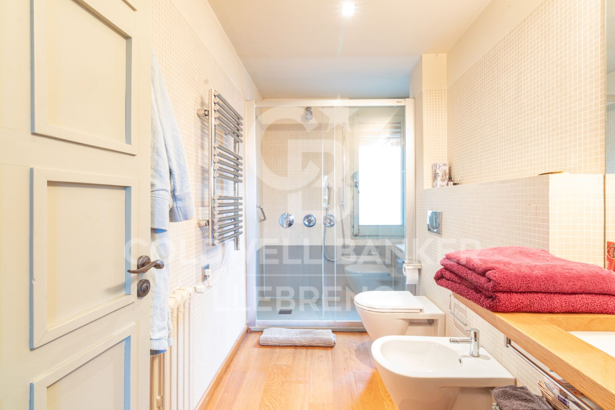 Preciosa casa en venta en Vallvidrera con jardín y piscina