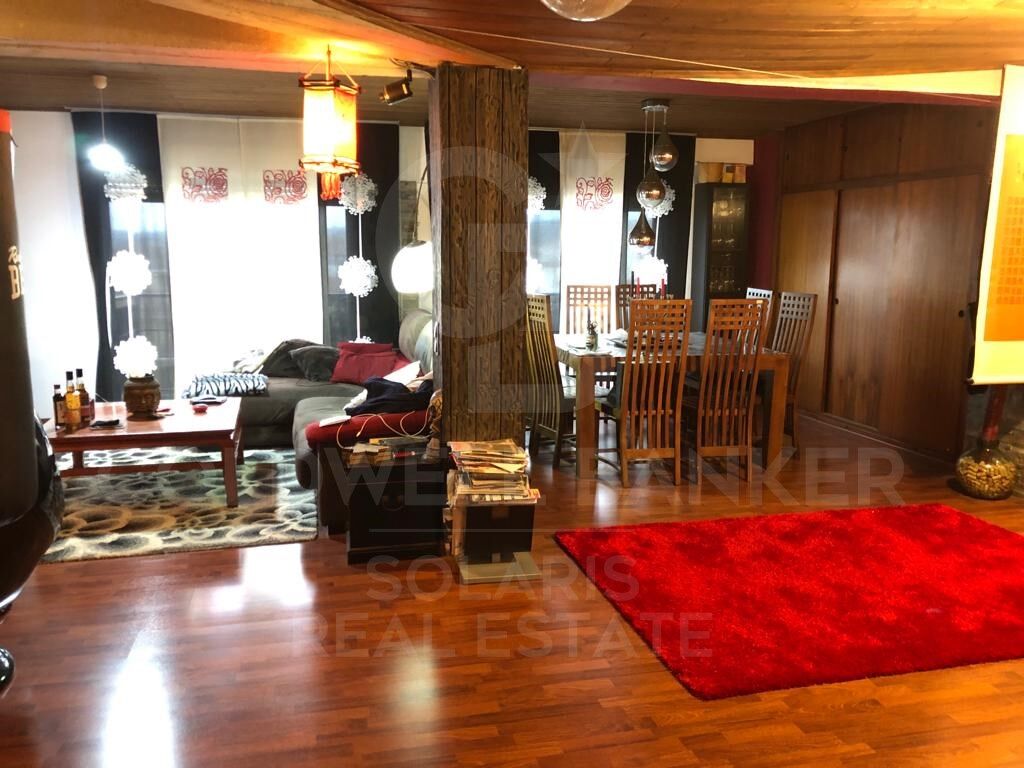 5 bedroom flat with sea views on Avenida Juan Carlos I