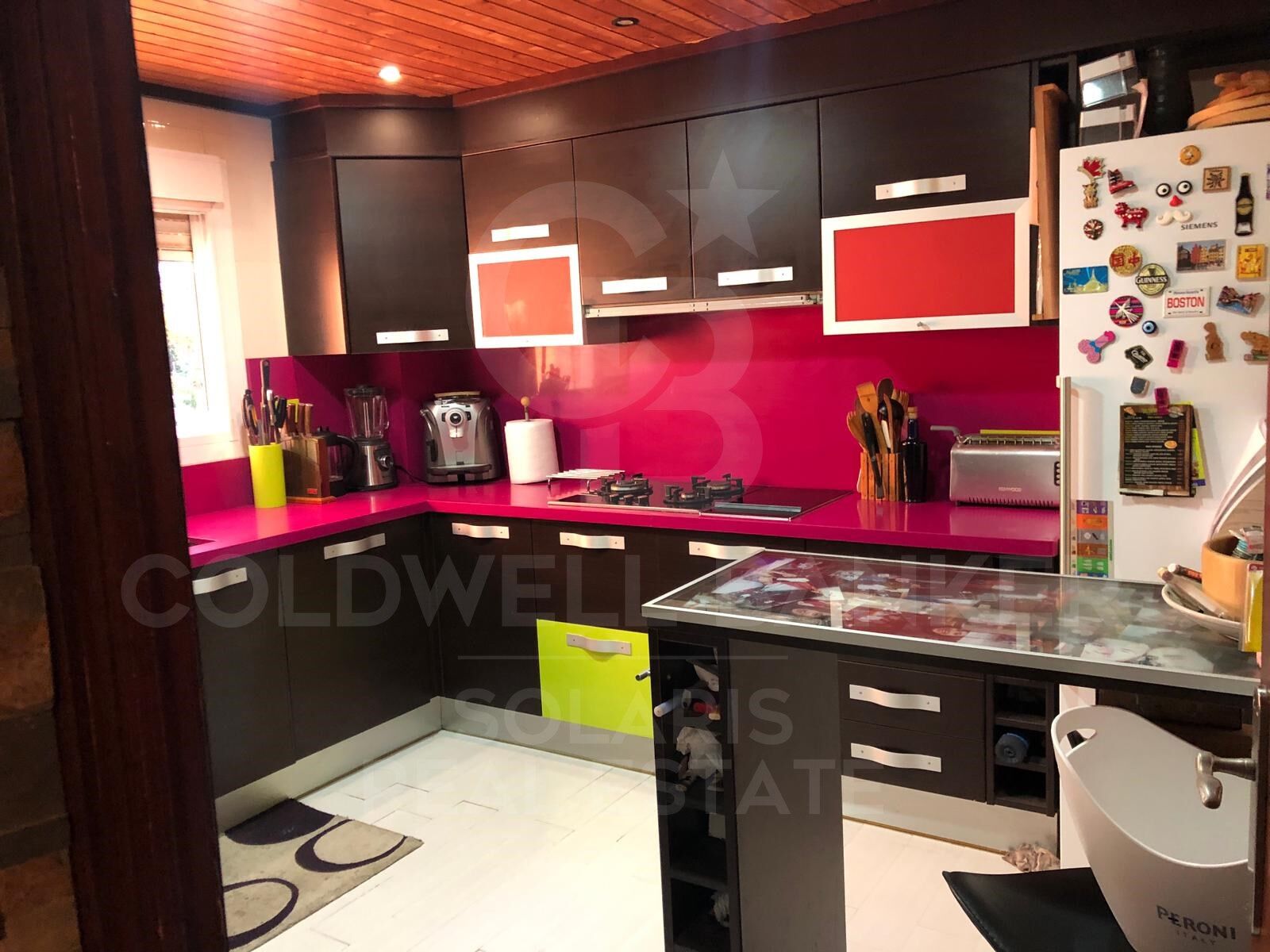 5 bedroom flat with sea views on Avenida Juan Carlos I