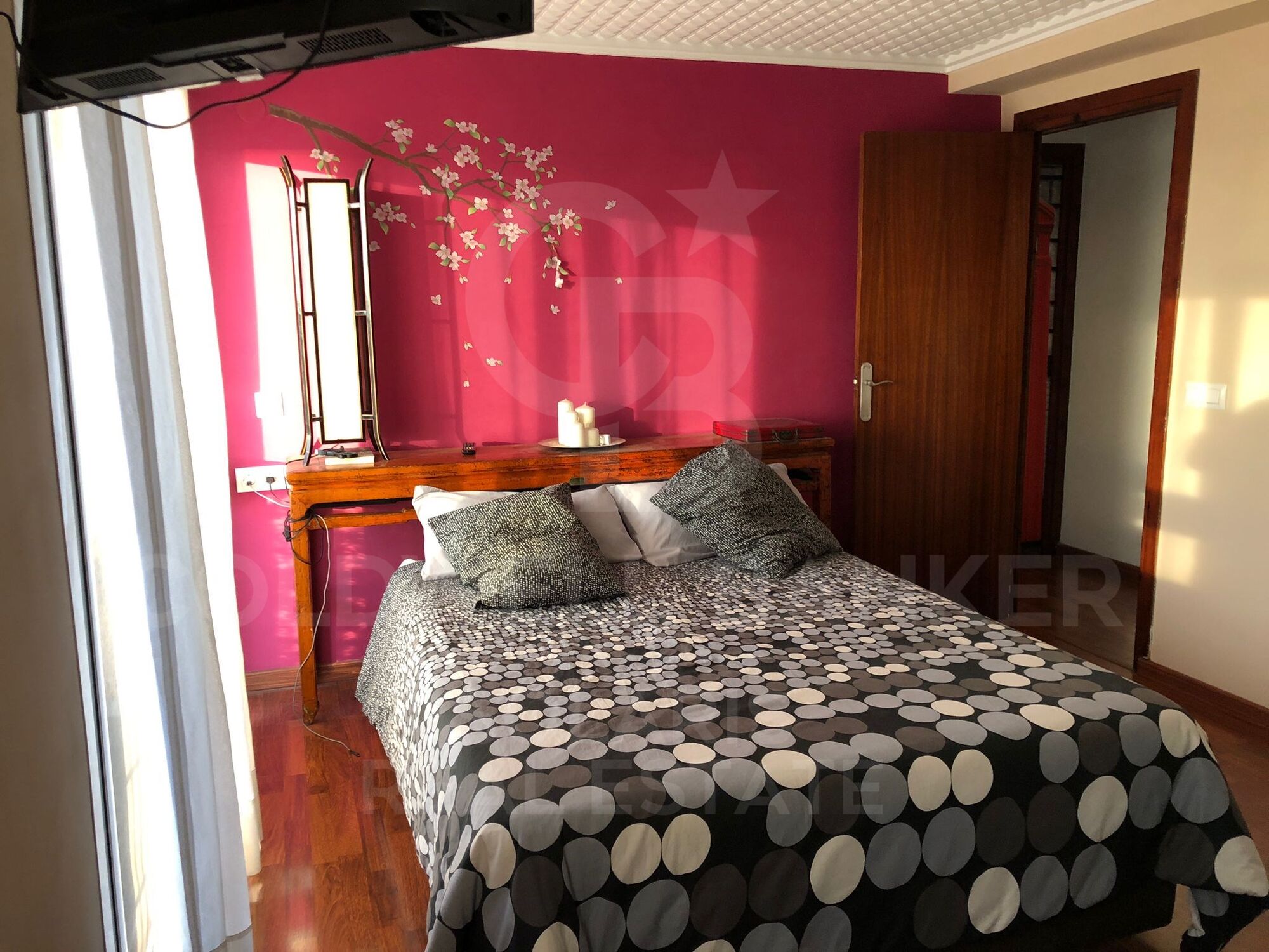 5-Zimmer-Wohnung mit Meerblick an der Avenida Juan Carlos I