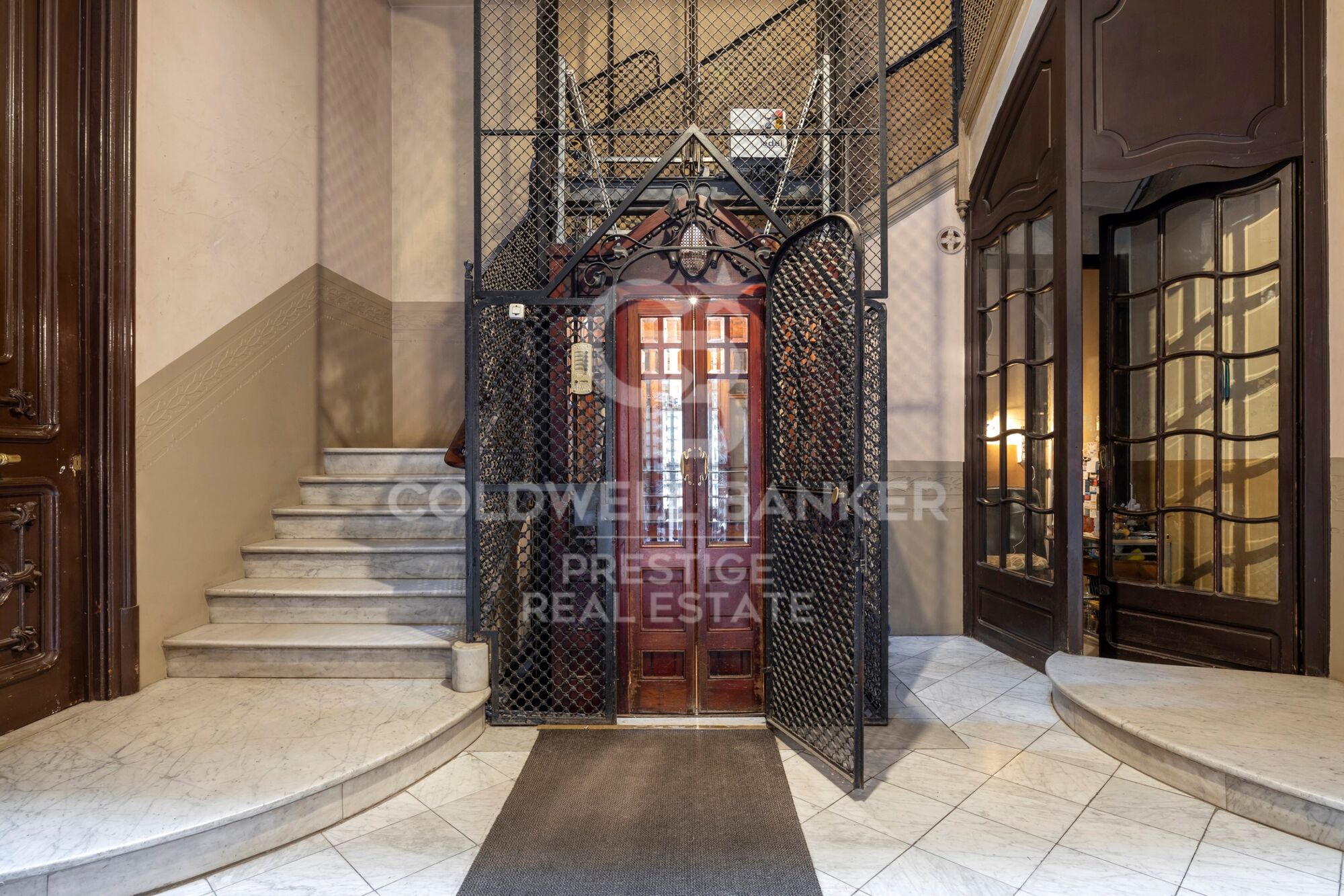 Exclusive Property in Eixample Derecho, Golden Square, steps from Passeig de Gràcia