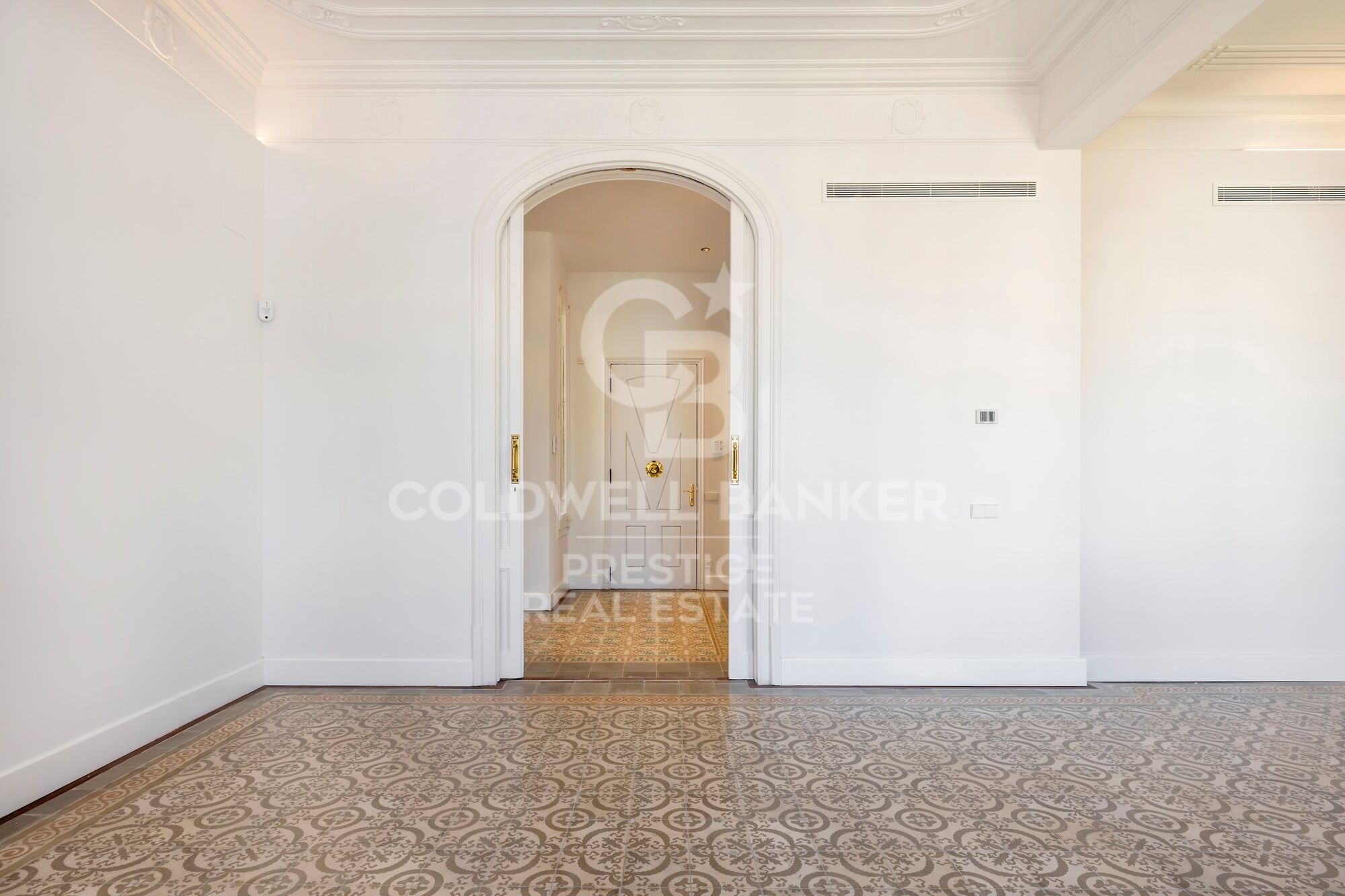 Piso reformado en venta en el Eixample Derecho