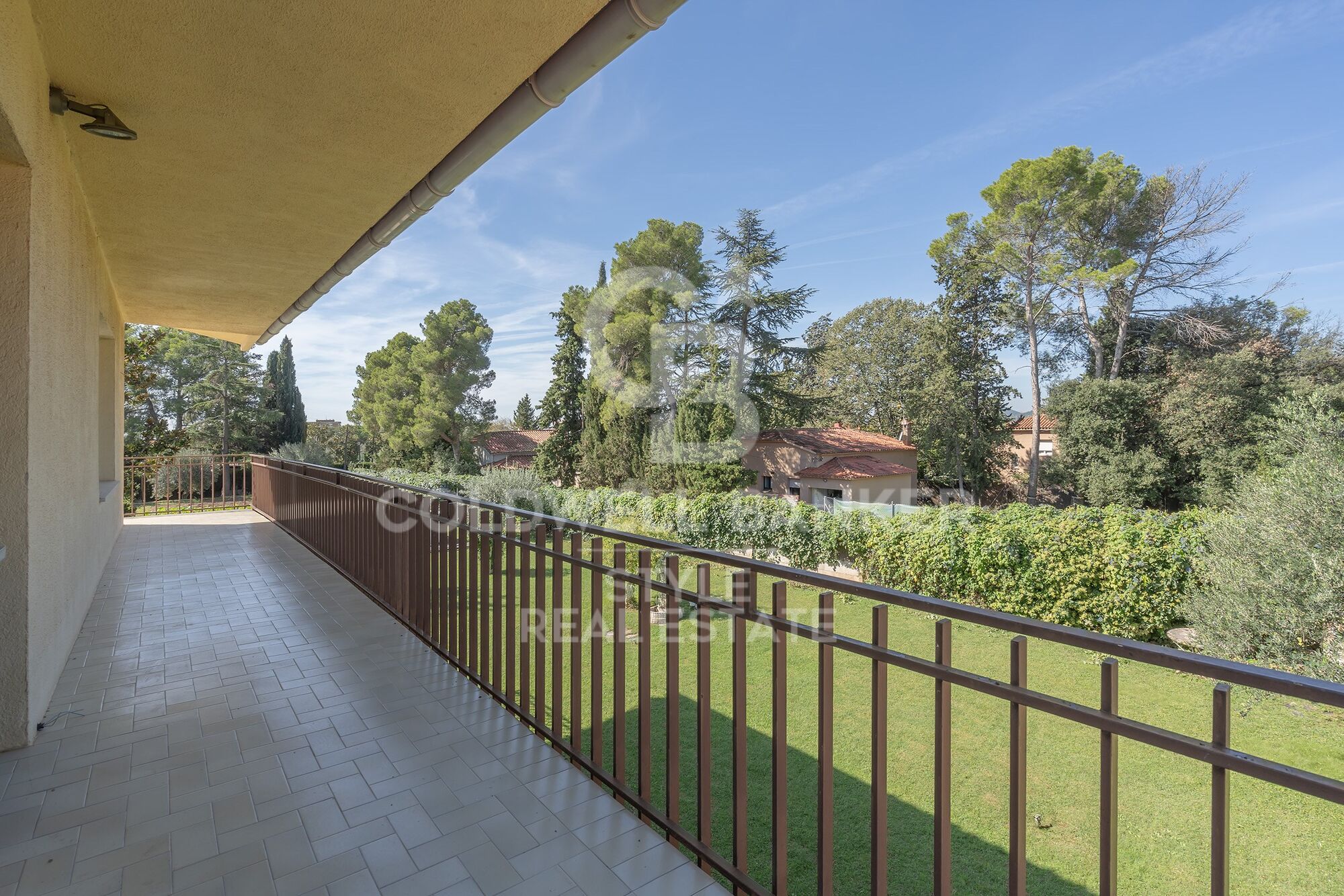 Wonderful garden, surrounded by nature.