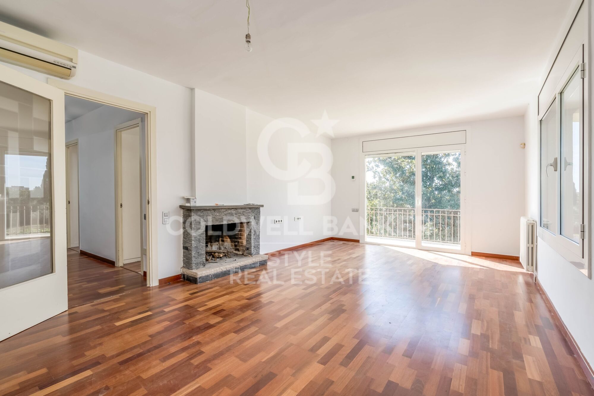 Wonderful garden, surrounded by nature.