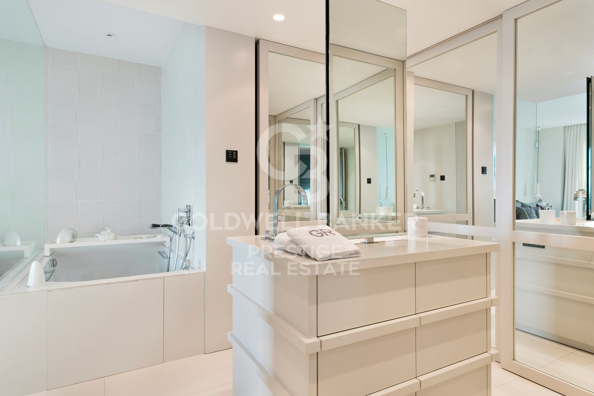 Beachfront penthouse for sale