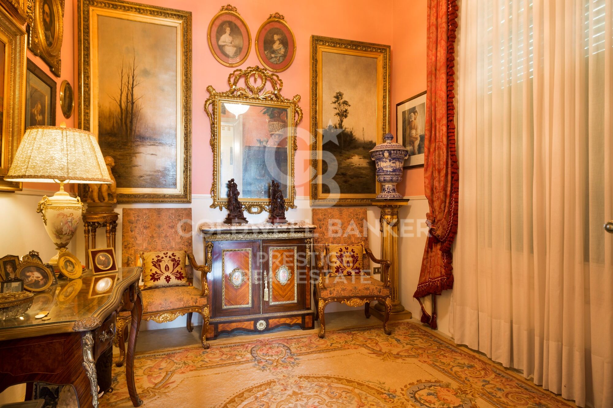 Art Nouveau mansion for sale in Tibidabo