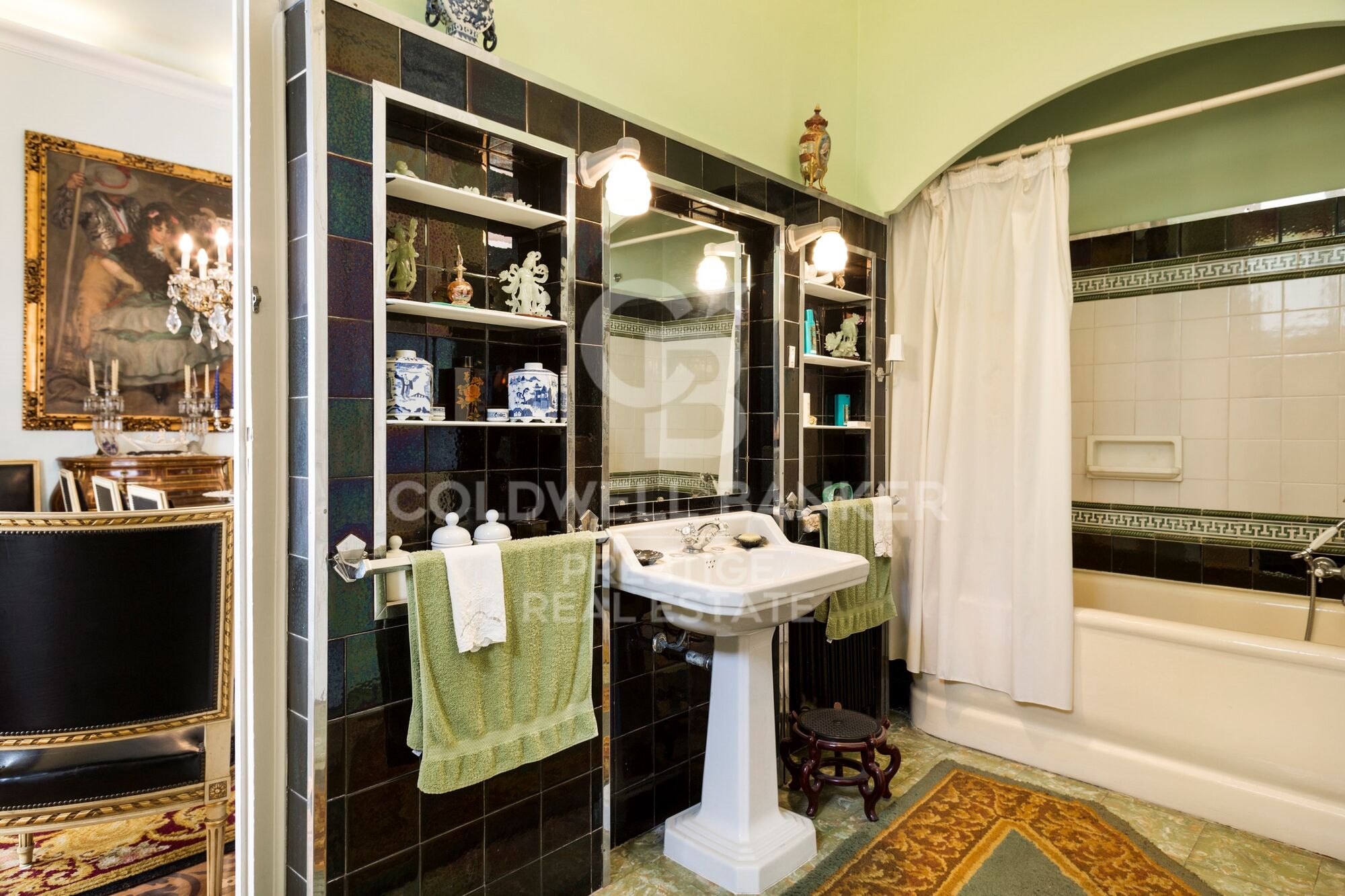 Art Nouveau mansion for sale in Tibidabo