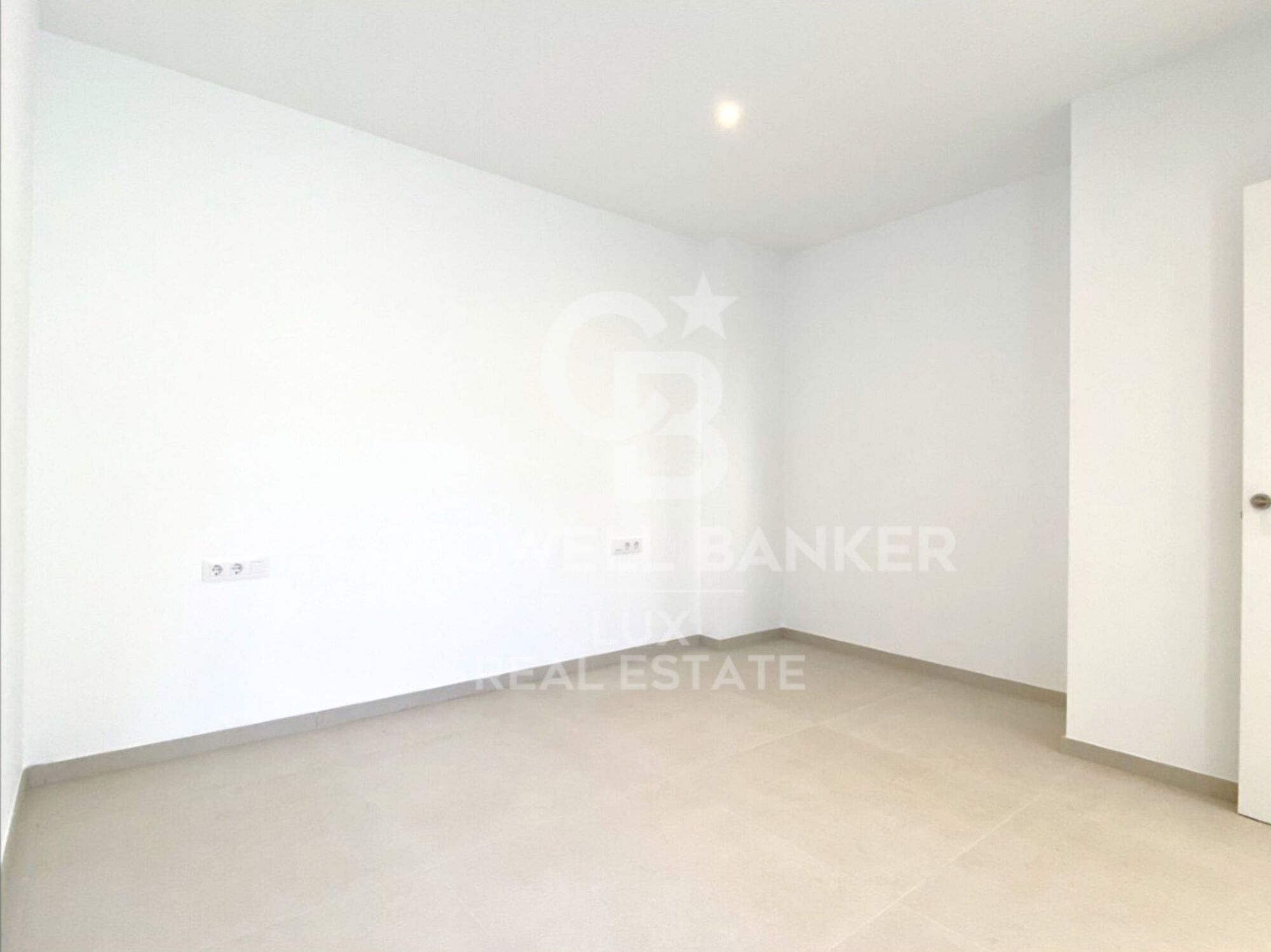 Semi-detached house in Empuriabrava - New developments