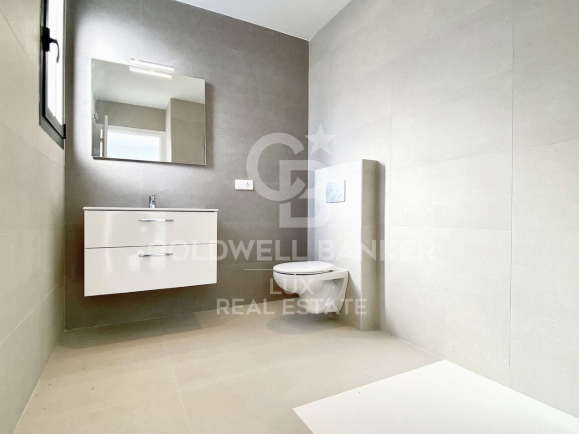 Semi-detached house in Empuriabrava - New developments