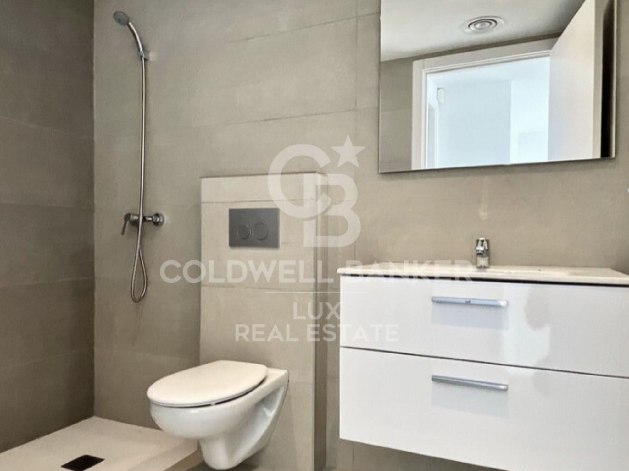 House with pool in Empuriabrava, New construction