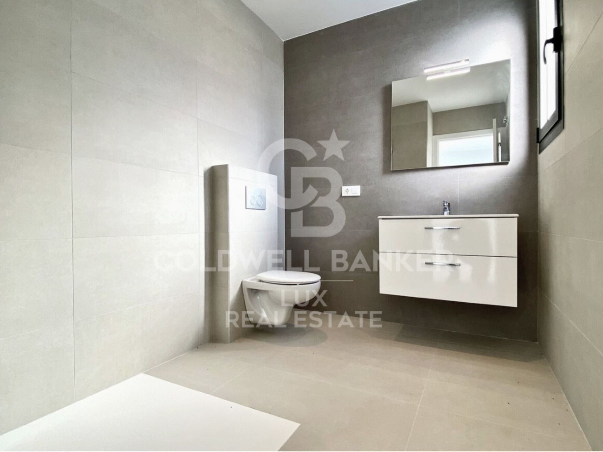 Maison avec piscine à Empuriabrava, Nouvelle construction