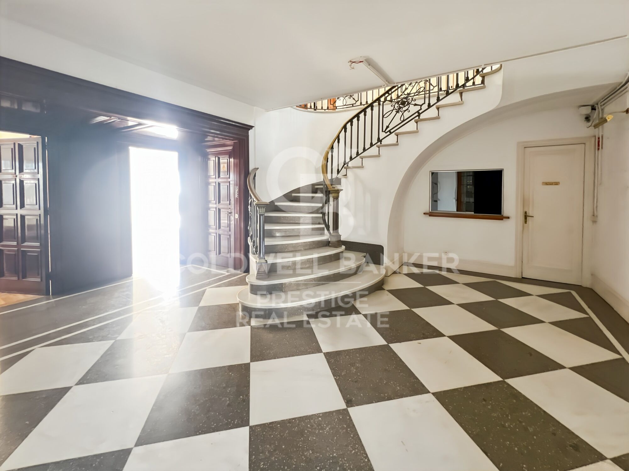 Representative office to sell or rent