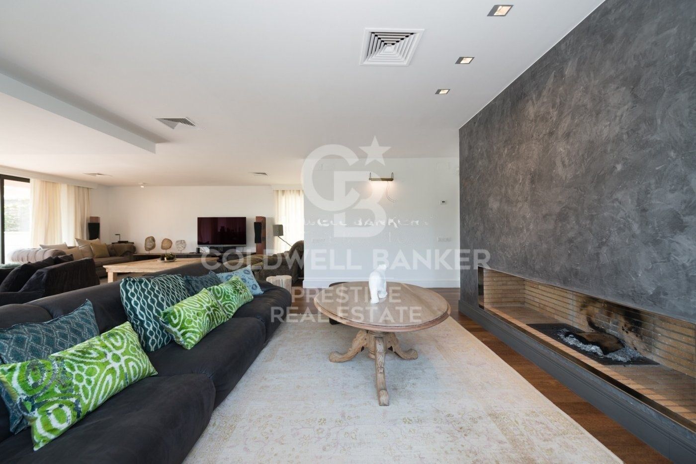 Exclusive house with garden and swimming pool for rent in Pedralbes