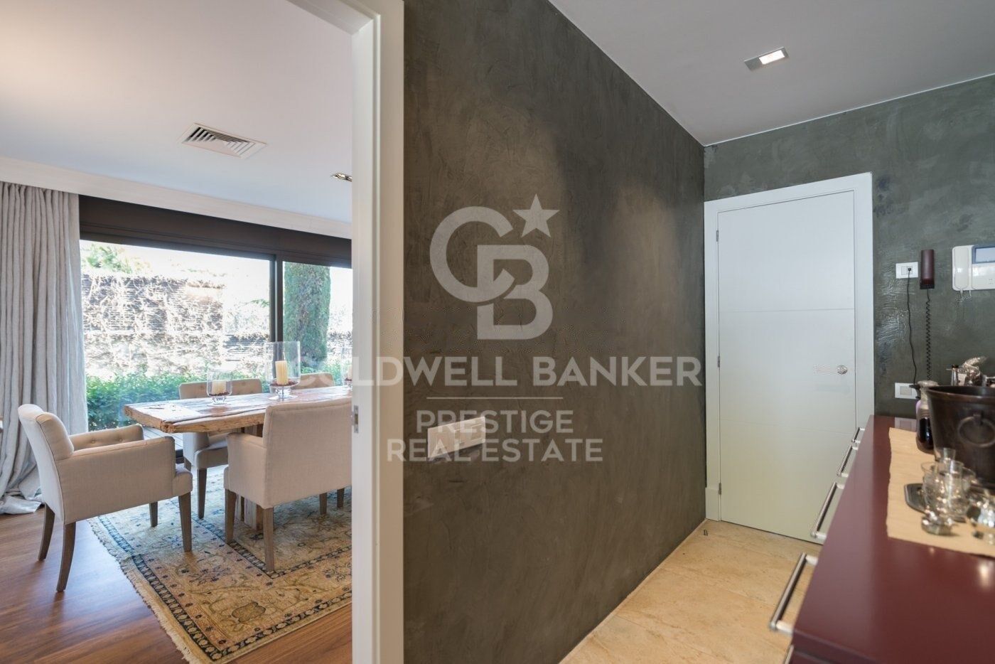 Exclusiva casa en alquiler con jardín y piscina en Pedralbes