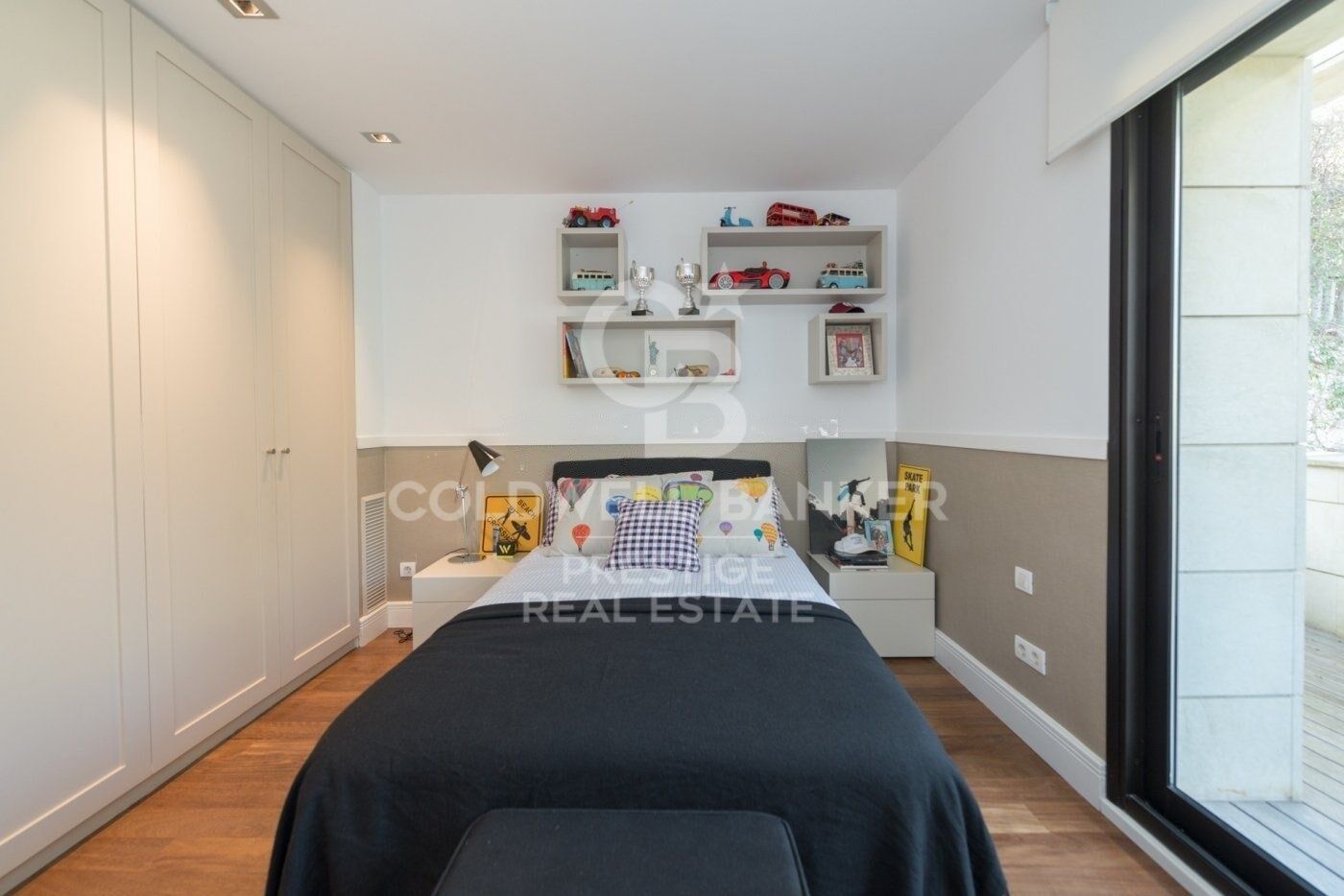 Exclusiva casa en alquiler con jardín y piscina en Pedralbes