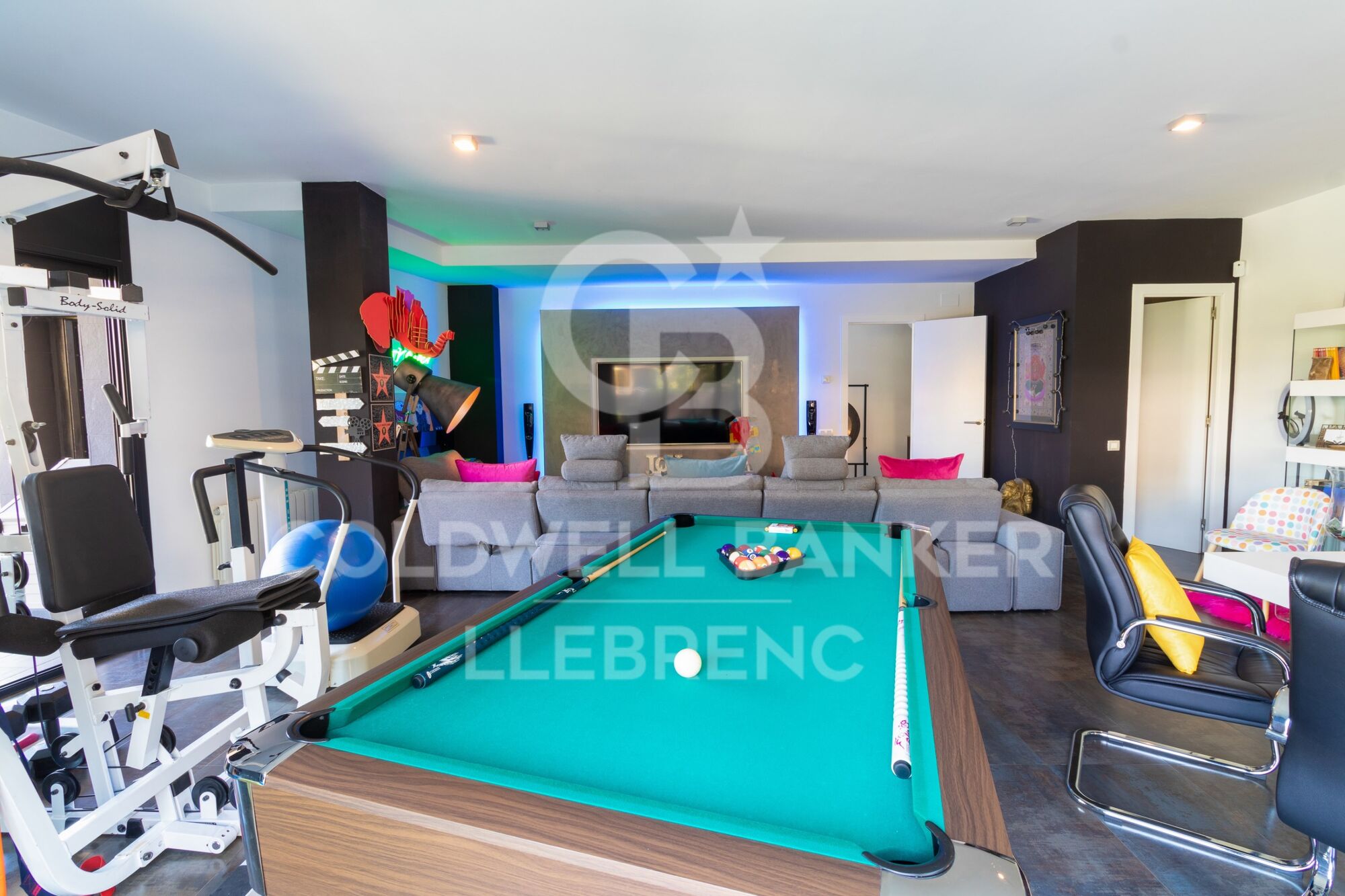 Spectacular Designer House for Sale