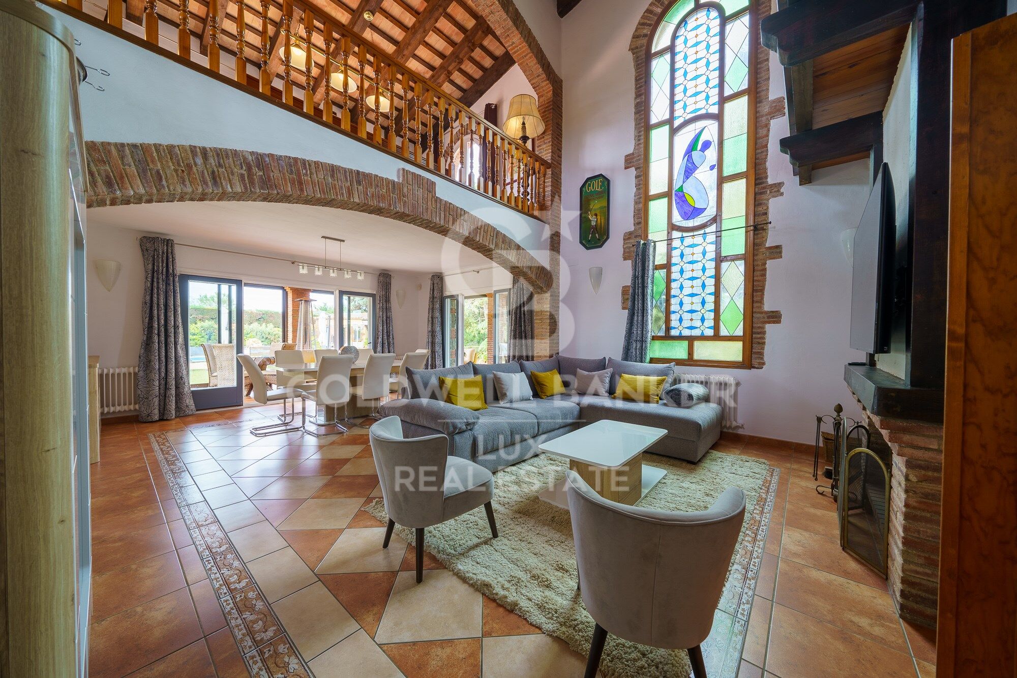 High standing villa with tourist licence in the Golf de Peralada