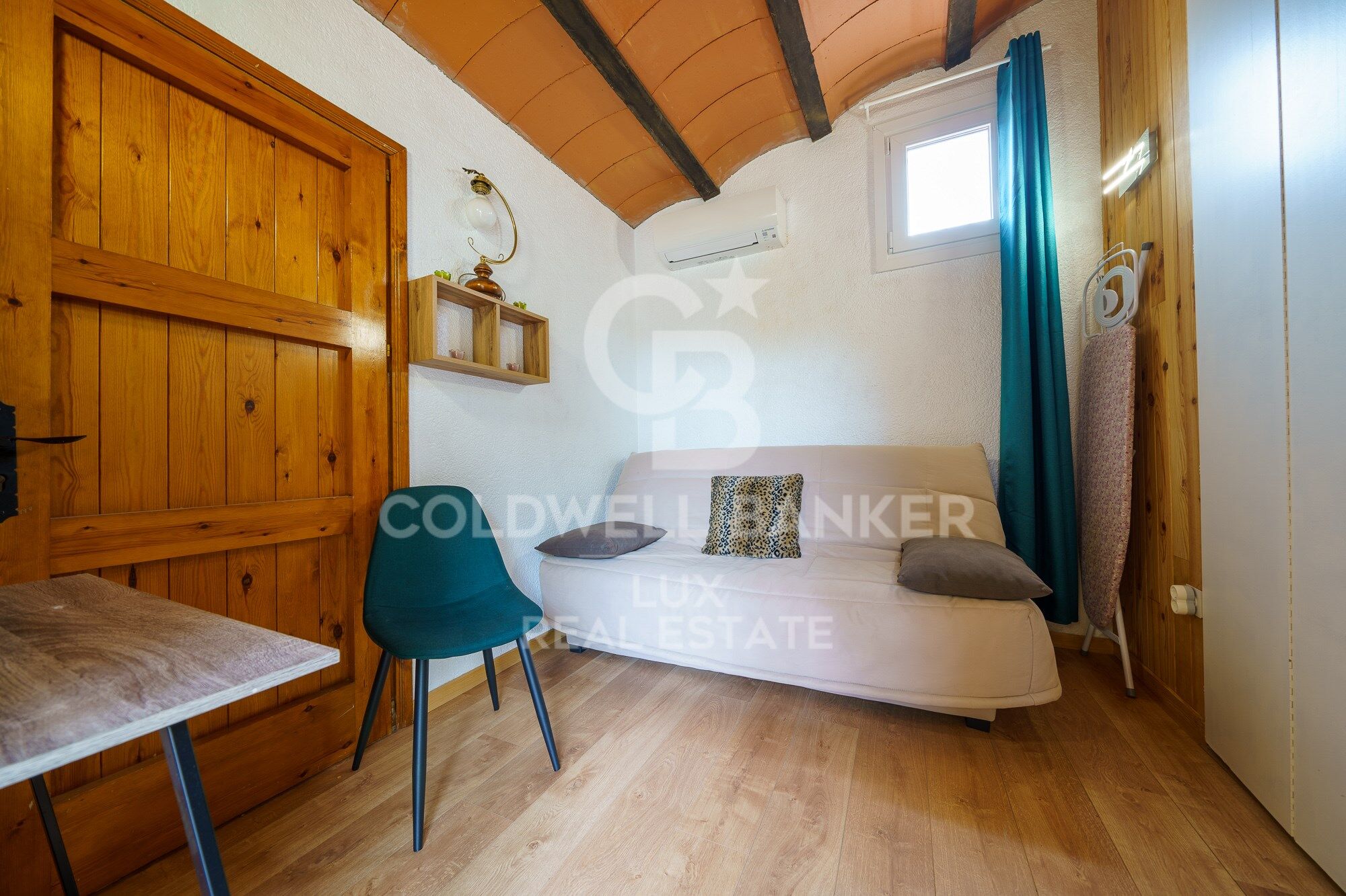 High standing villa with tourist licence in the Golf de Peralada