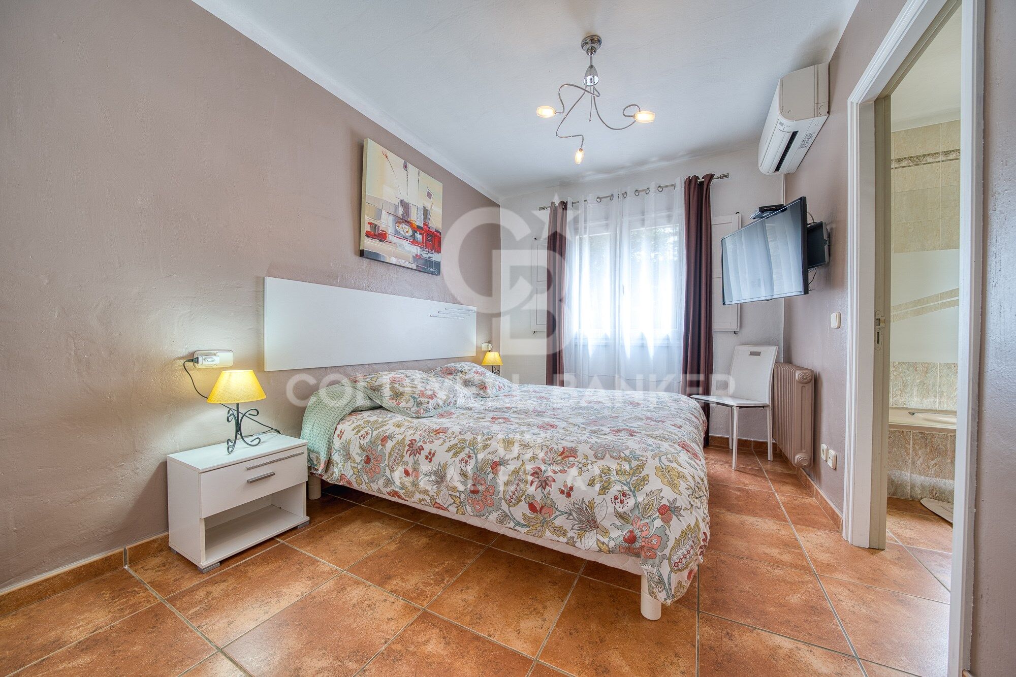 Hochstehende Villa mit Touristenlizenz im Golf de Peralada