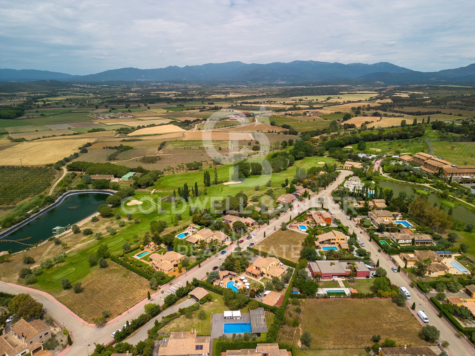 Villa de alto standing con licencia turística en el Golf de Peralada