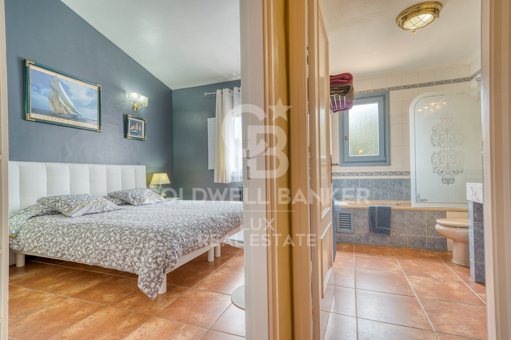 High standing villa with tourist licence in the Golf de Peralada