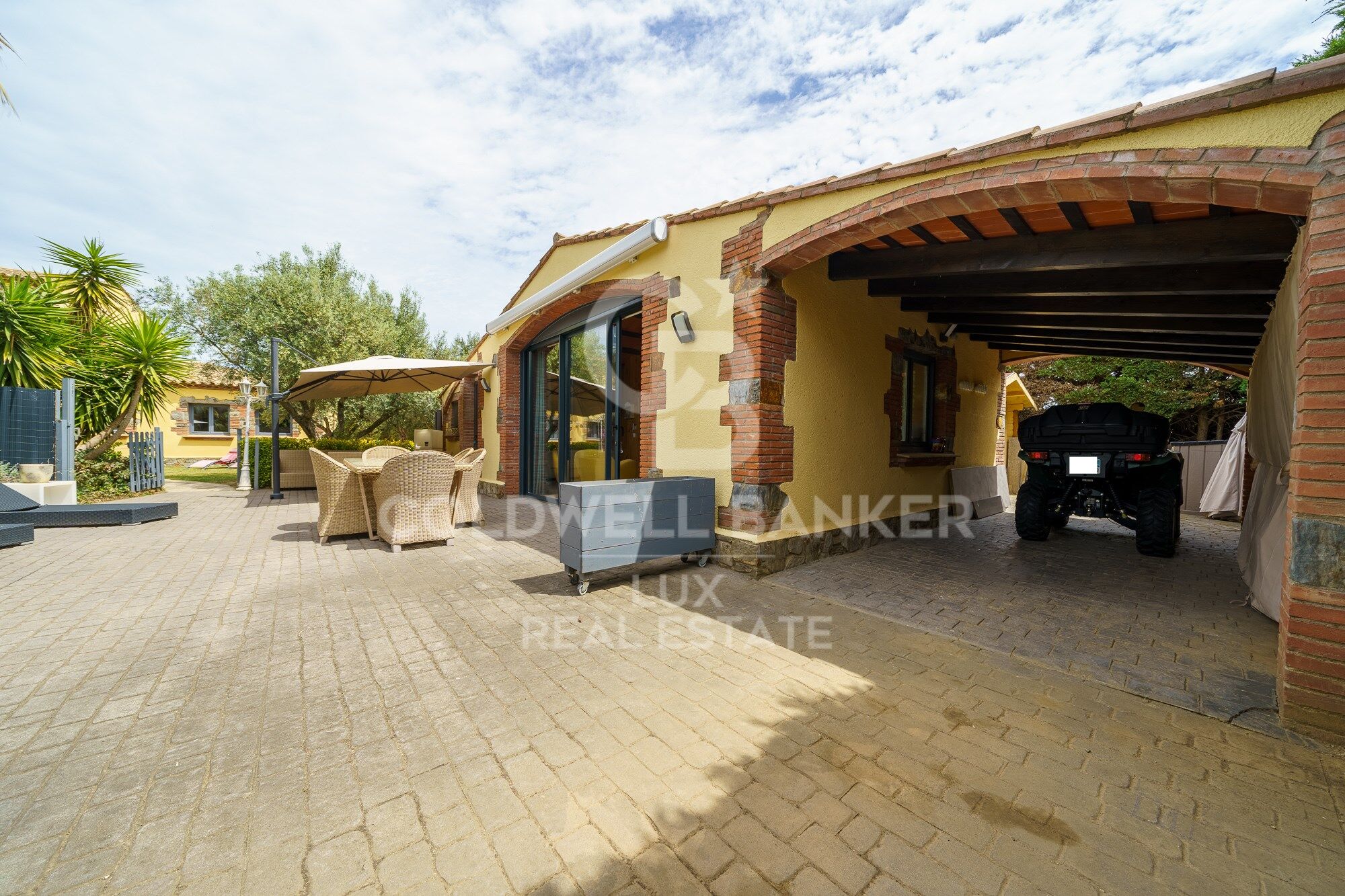 Hochstehende Villa mit Touristenlizenz im Golf de Peralada