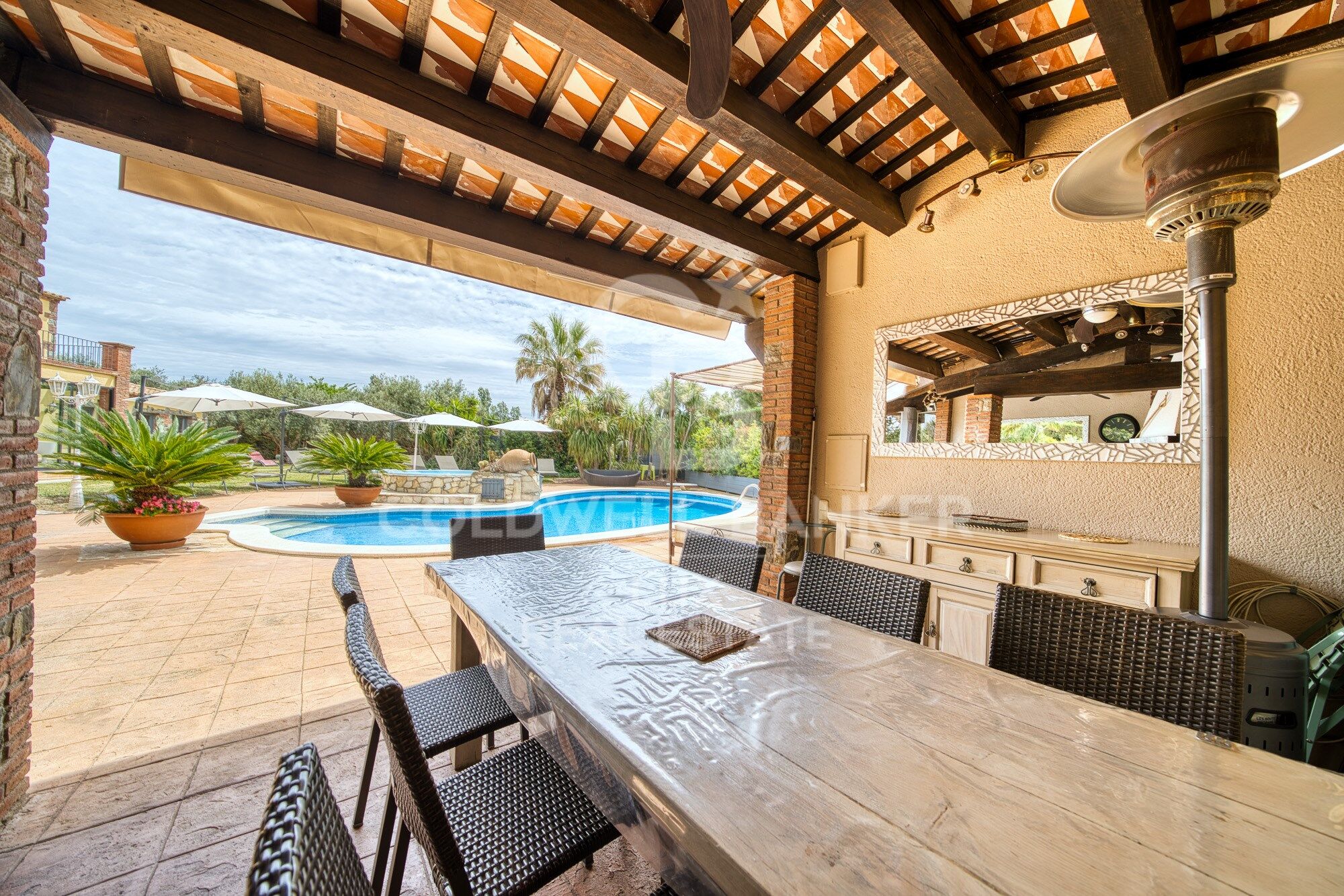 Villa de haut standing avec licence touristique dans le Golf de Peralada