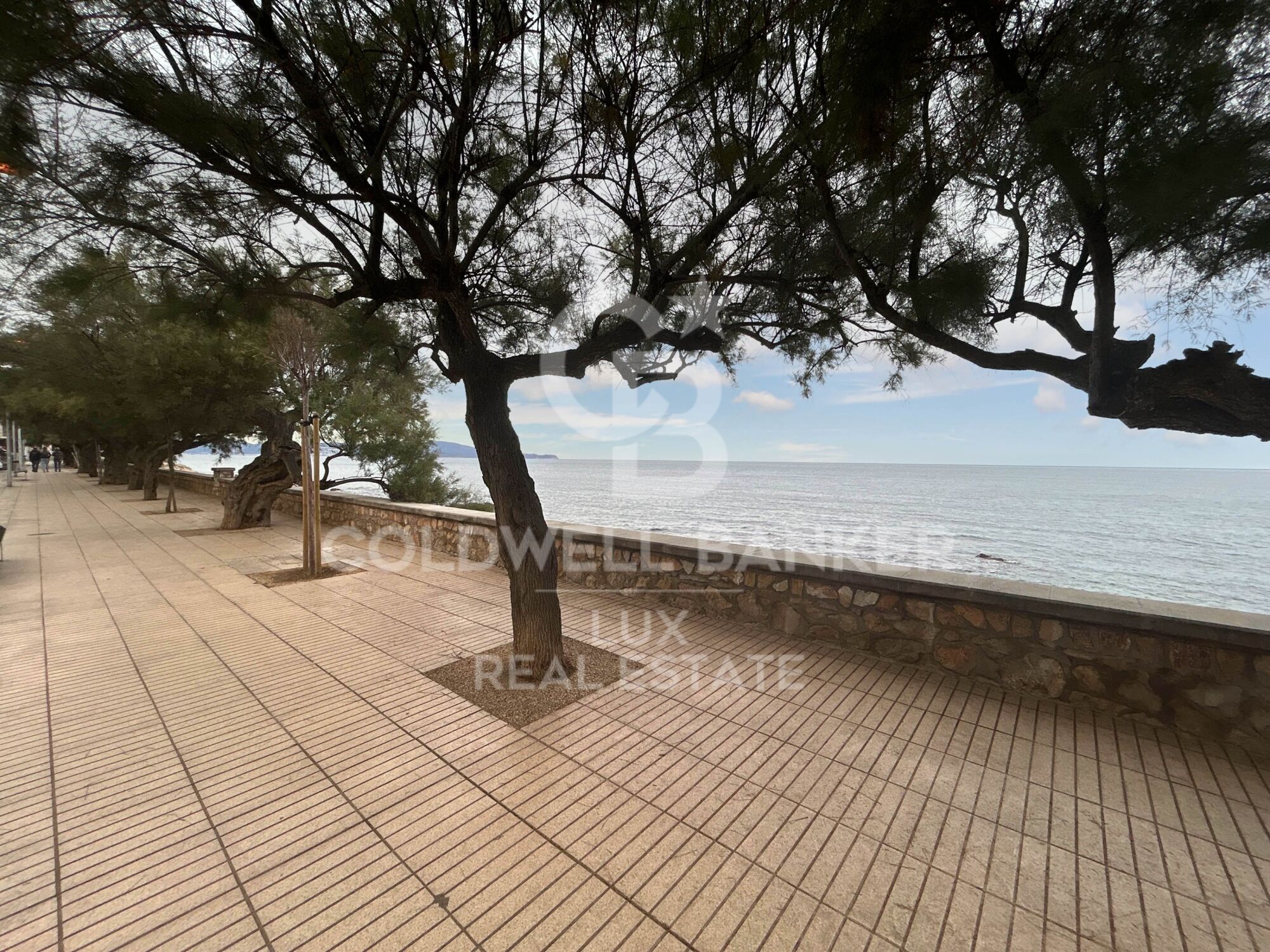 Restaurante a primera línea de mar en L'Escala, Costa Brava
