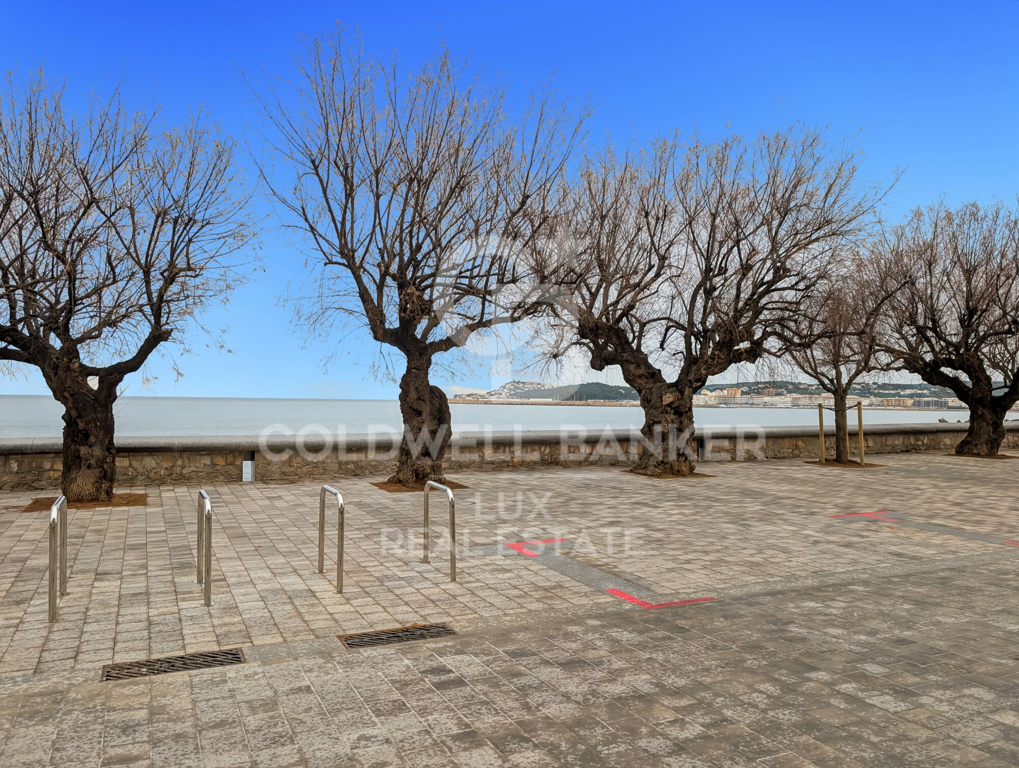 Restaurant on the seafront in L'Escala, Costa Brava