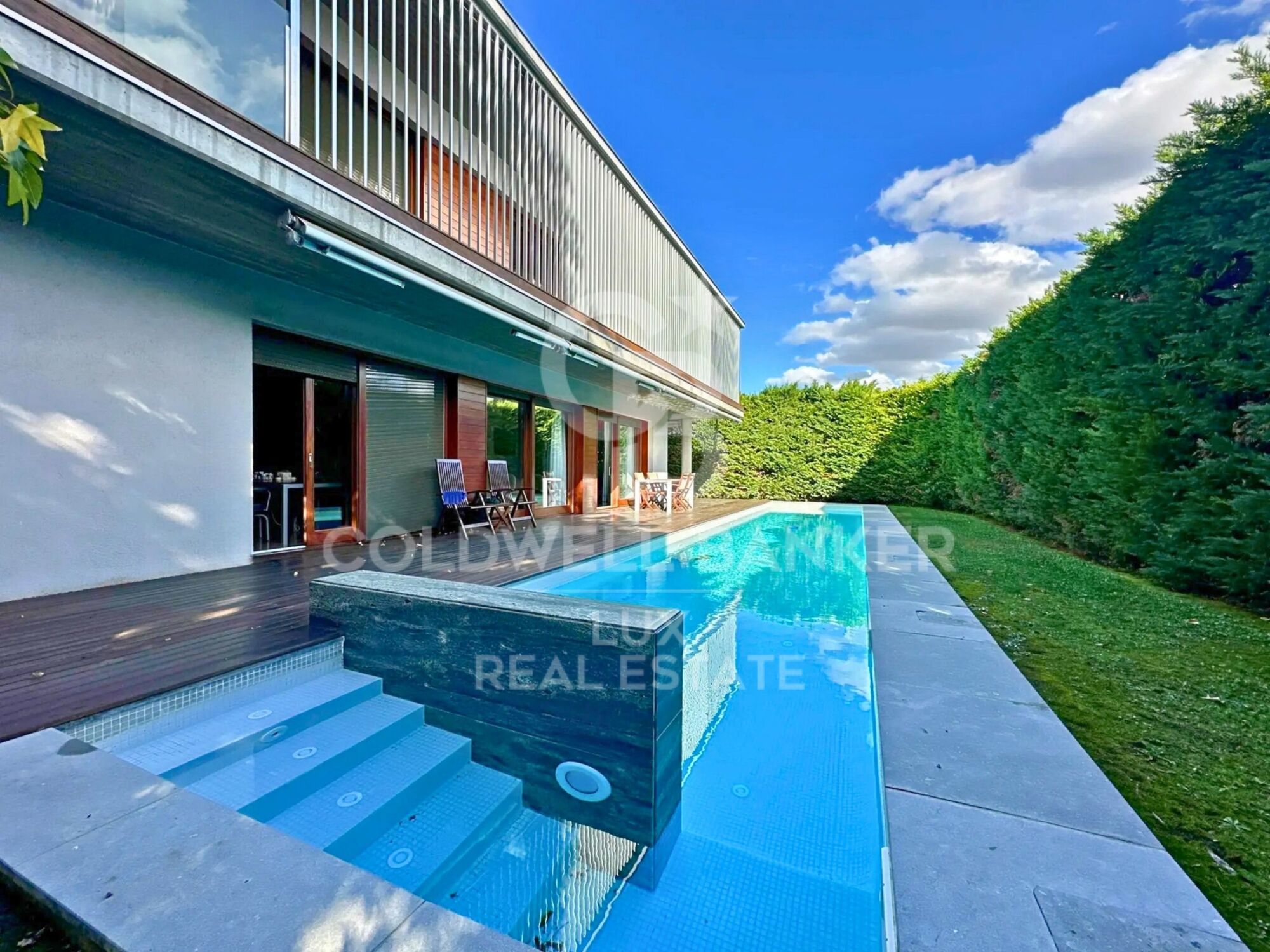 Casa unifamiliar con piscina en Alt Empordà