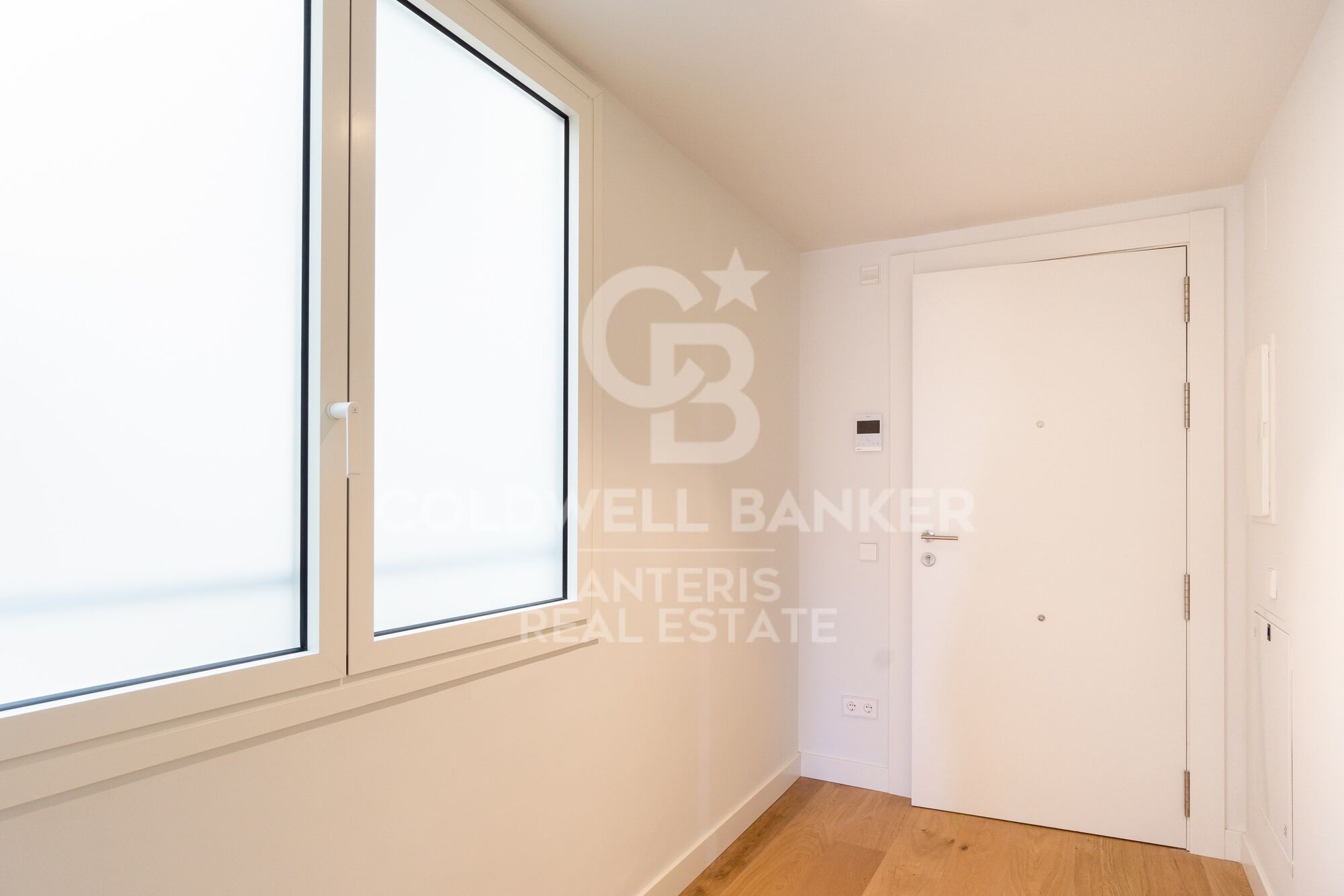 Promoción de pisos exclusivos con ubicación excepcional