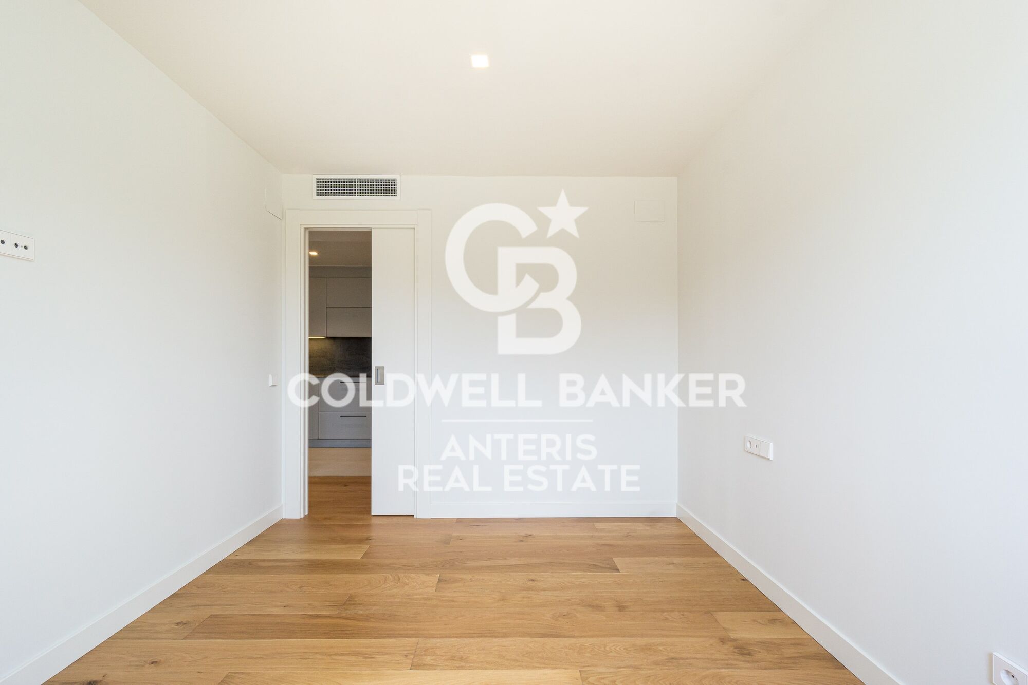 Promoción de pisos exclusivos con ubicación excepcional