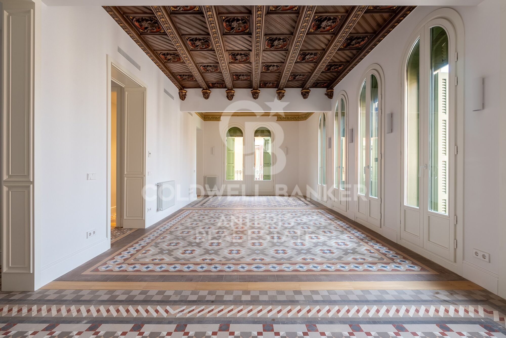 Promotion of luxury apartments in La Rambla