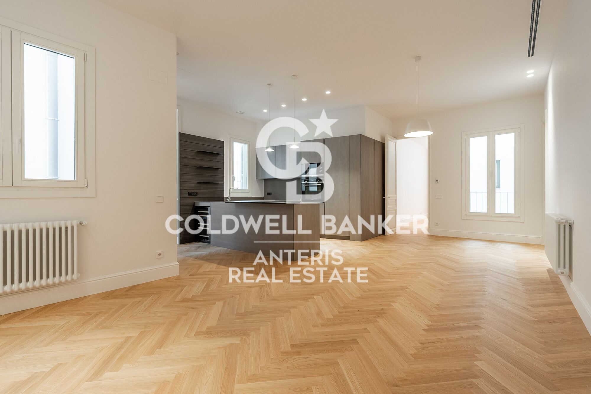 Promotion of luxury apartments in La Rambla