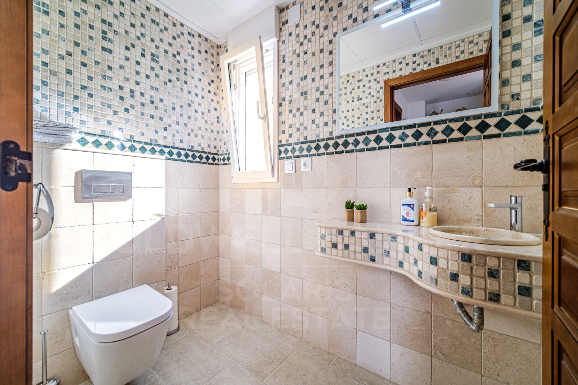 Magnificent Villa with Sea Views in an exclusive area of Jávea